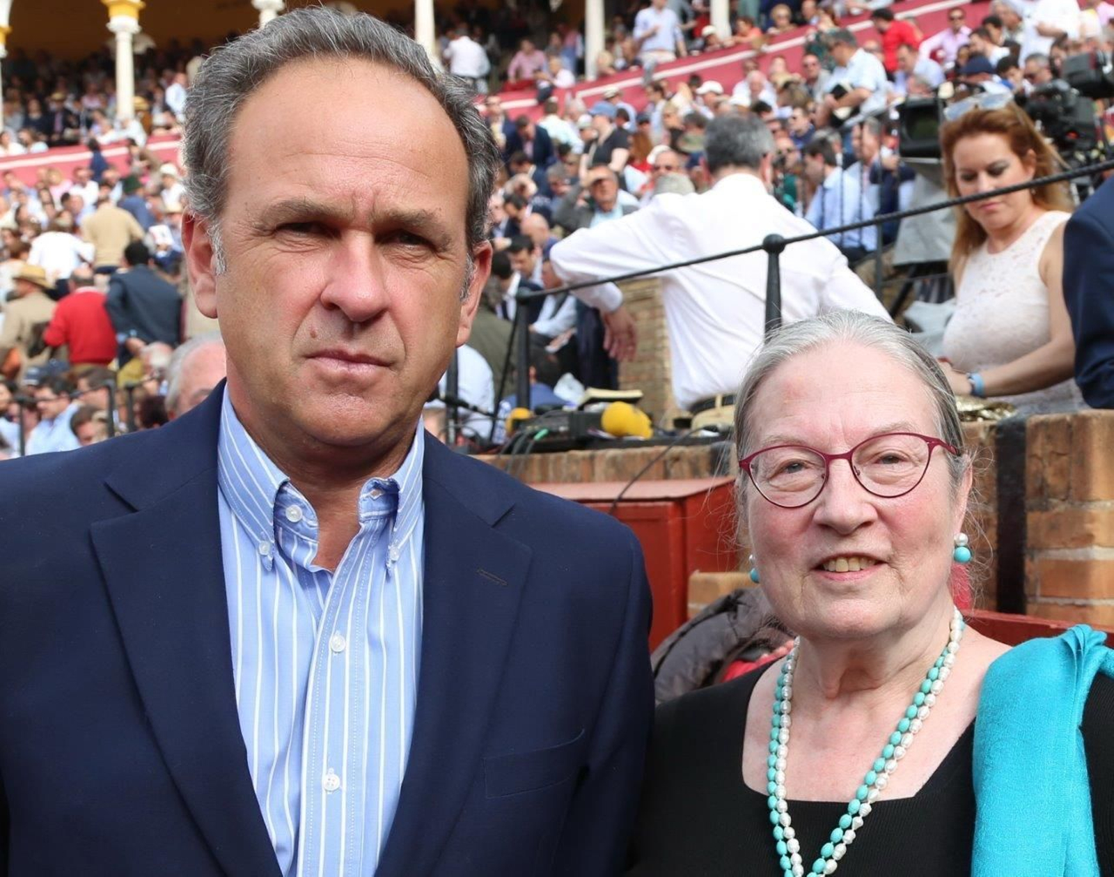 Fernando Fernández-Figueroa y Lore Monning (Presidenta del Club taurino de Nueva York)