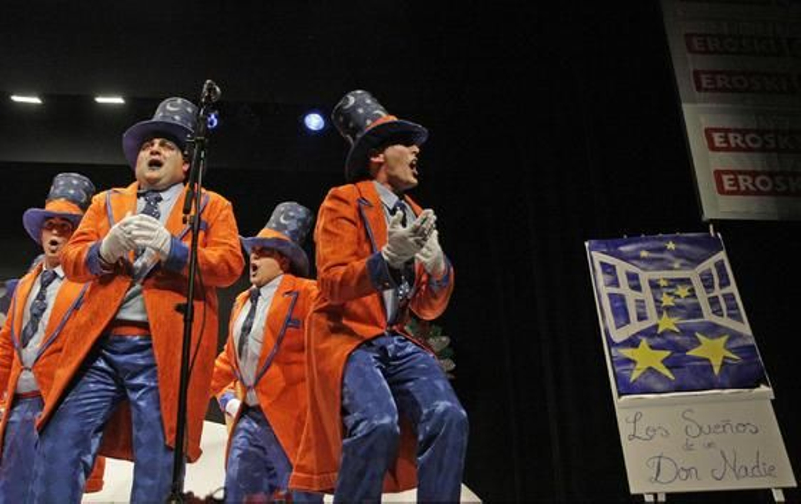 Comparsa 'Los sueños de un Don Nadie'./Erasmo Fenoy

Foto: Erasmo  Fenoy