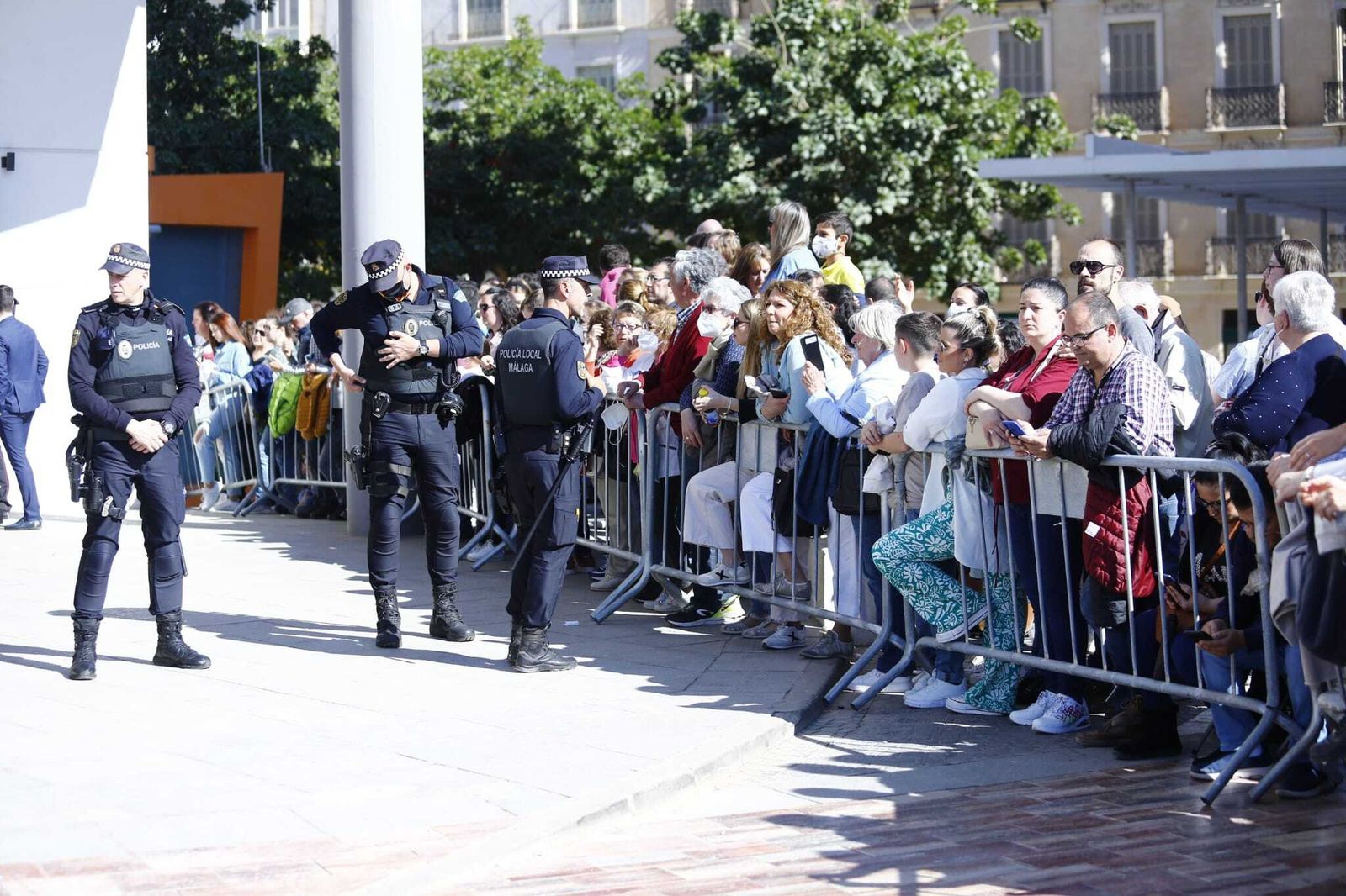 Así son las polémicas vallas desde las que se ve la Semana Santa de Málaga (fotos)