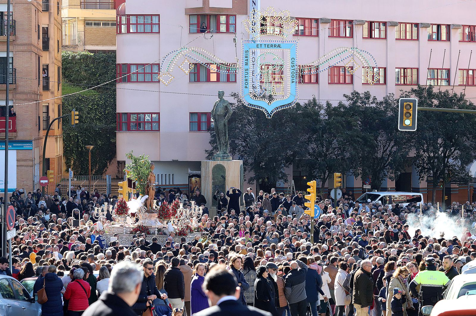 Imágenes de la procesión de San Sebastián en Huelva
