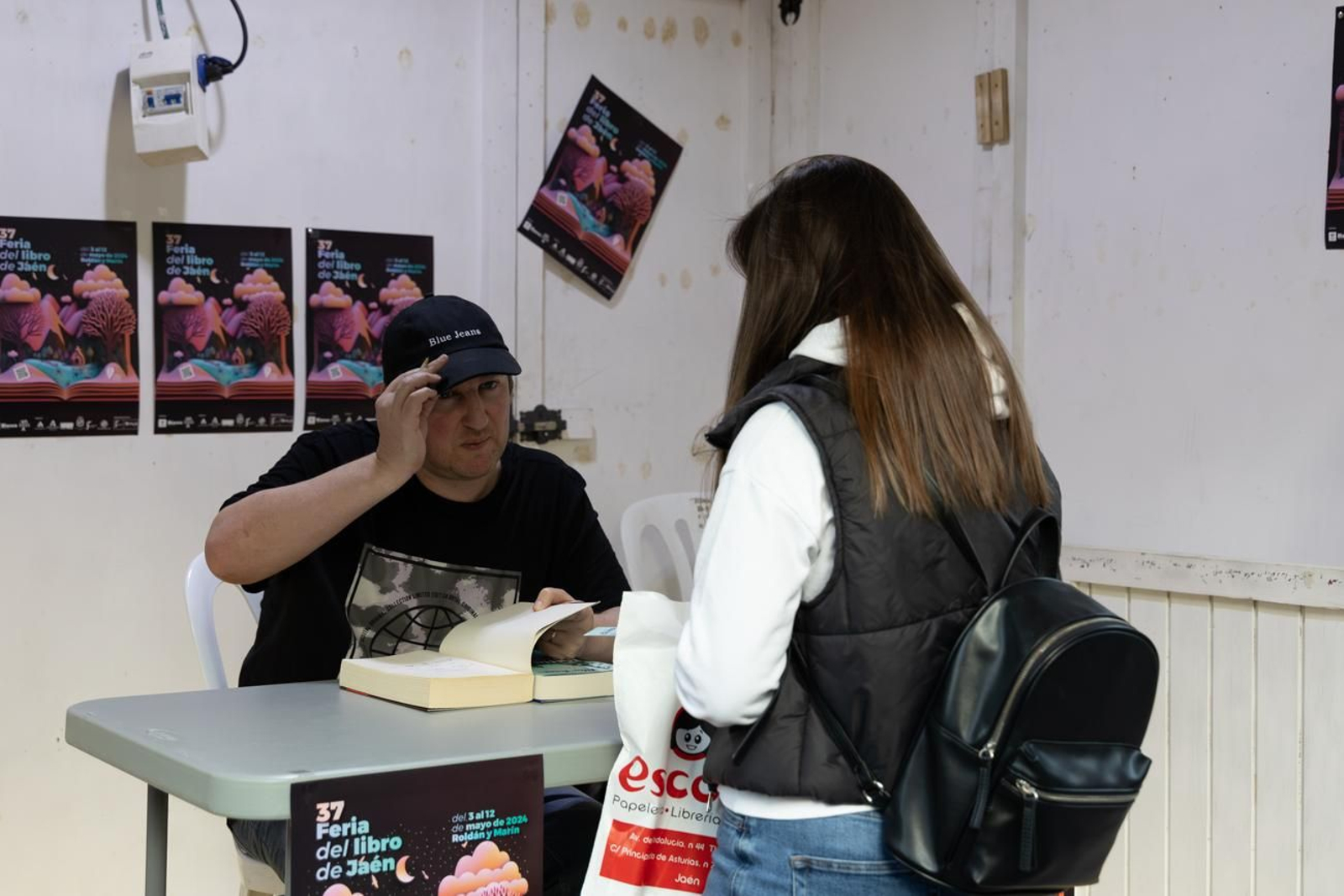 En imágenes: casetas y ambiente de la Feria del Libro de Jaén