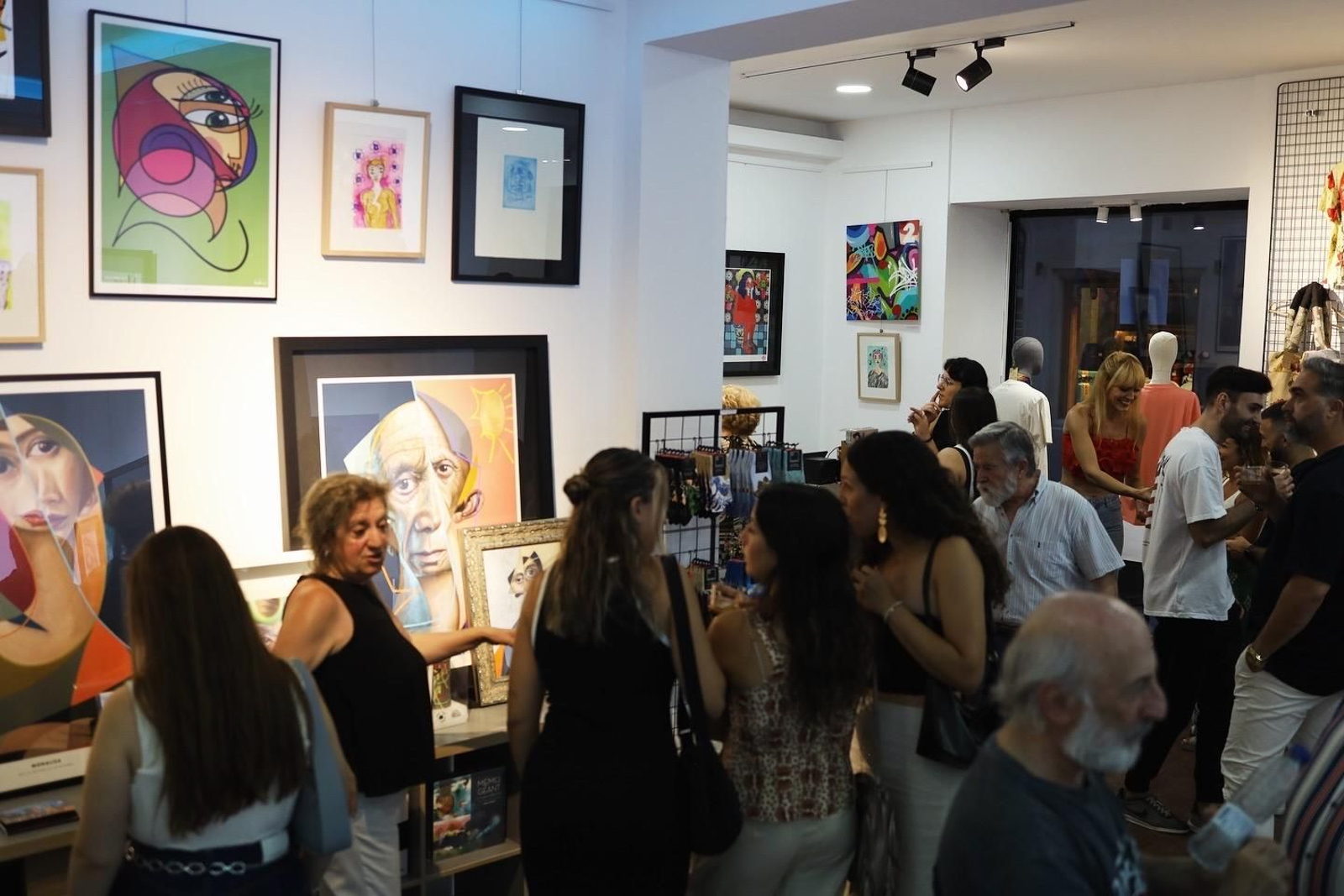 Así es Rampa: la nueva galería de arte contemporáneo con obras de Belin en el centro de Linares