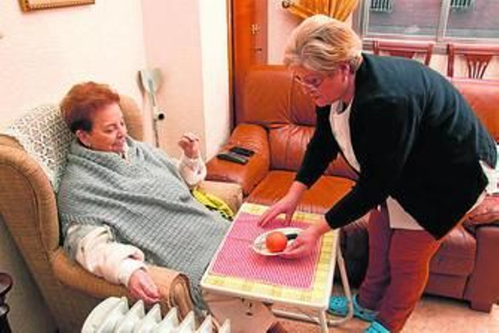 Una de las trabajadoras de asistencia a domicilio.