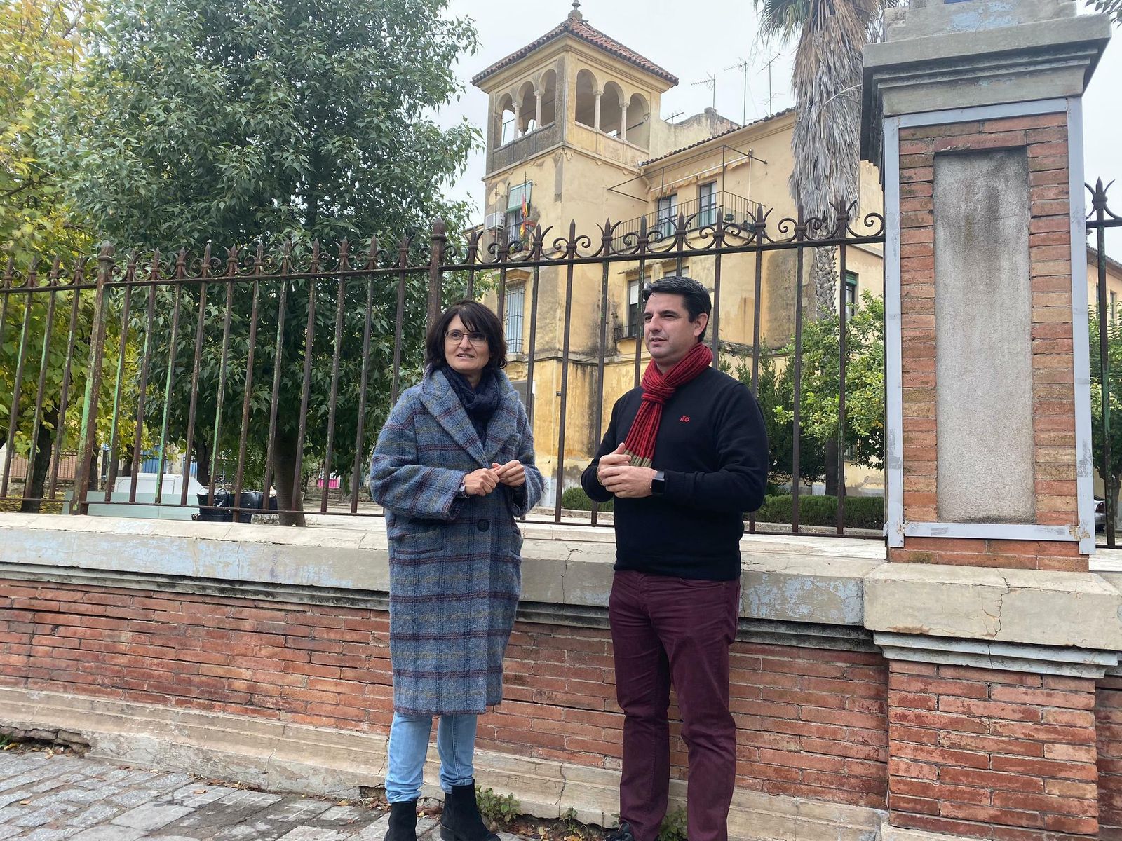 Amparo Pernichi y Pedro García, en la zona del Marrubial.