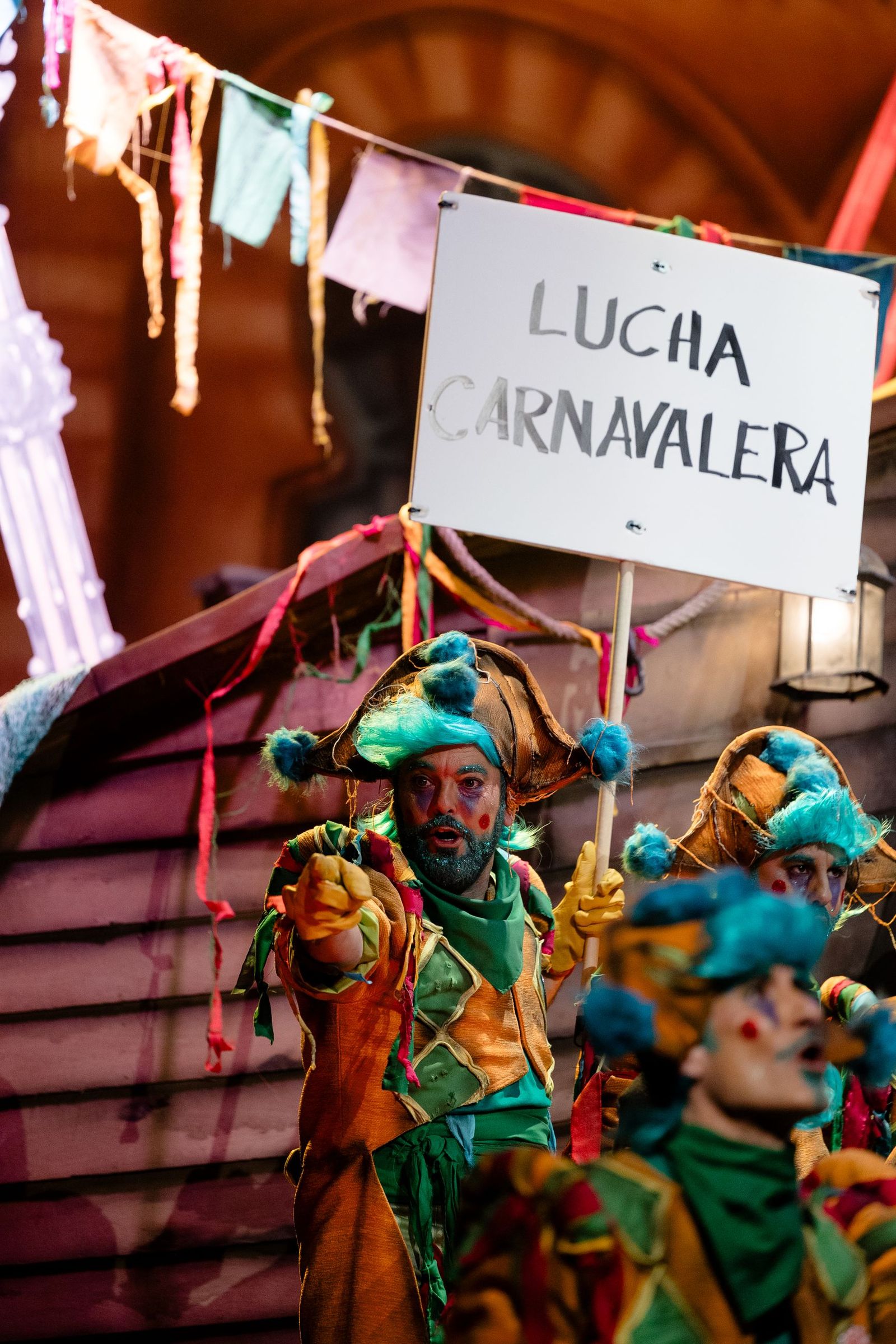 Búscate entre las mejores imágenes de la primera sesión de cuartos del COAC 2026