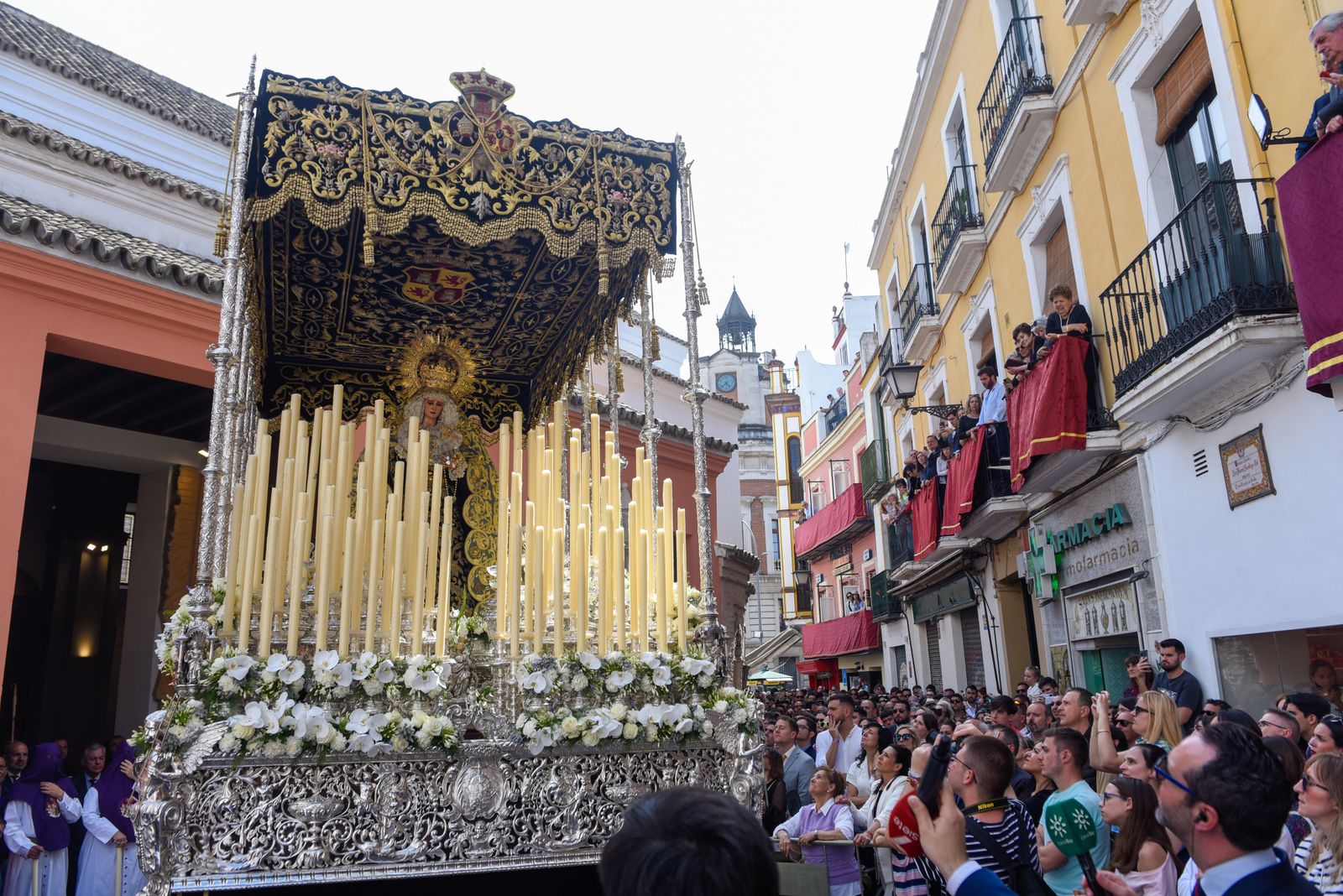 La Hermandad de La Exaltación, en imágenes