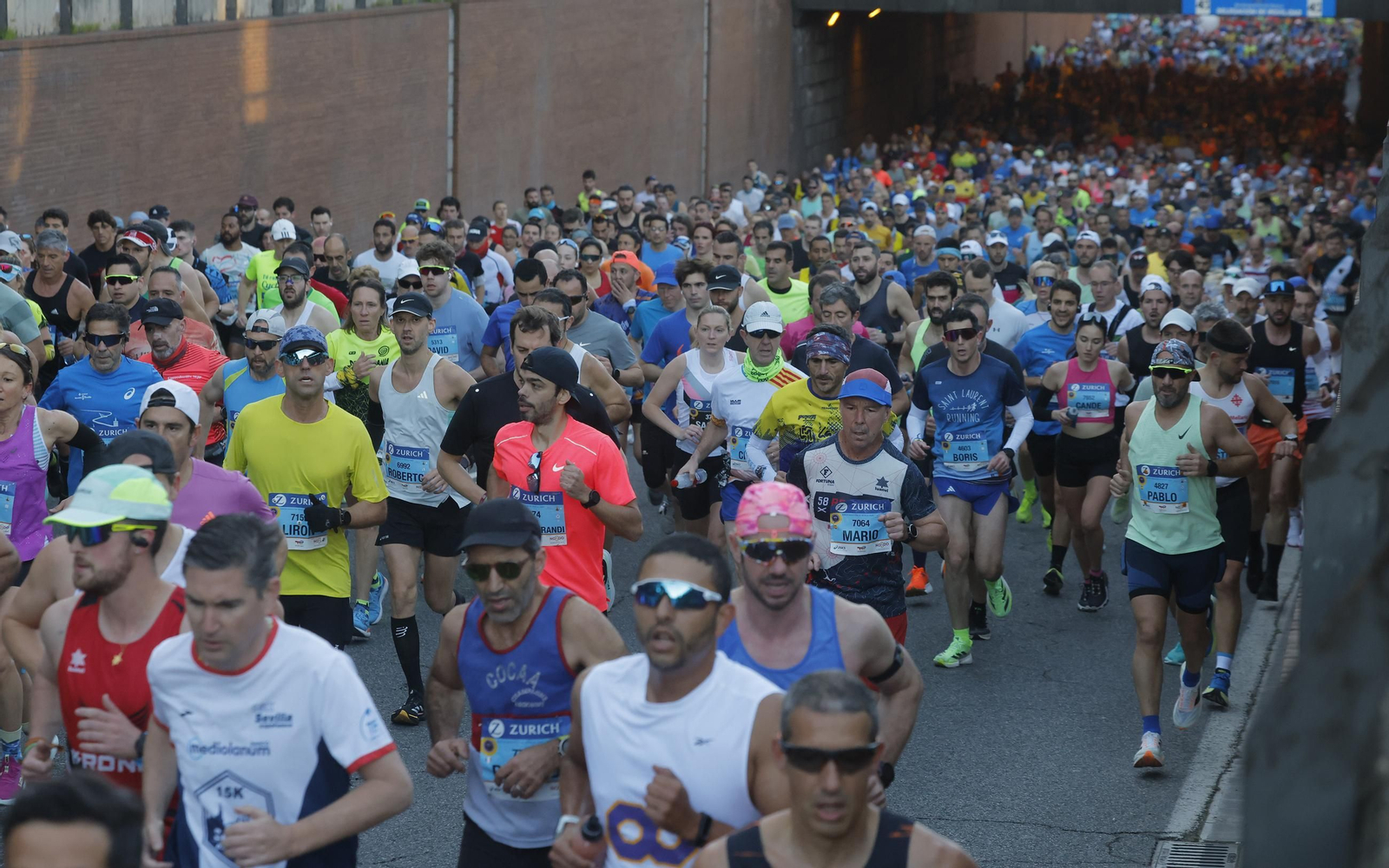 Búscate en el Zurich Maratón de Sevilla 2025