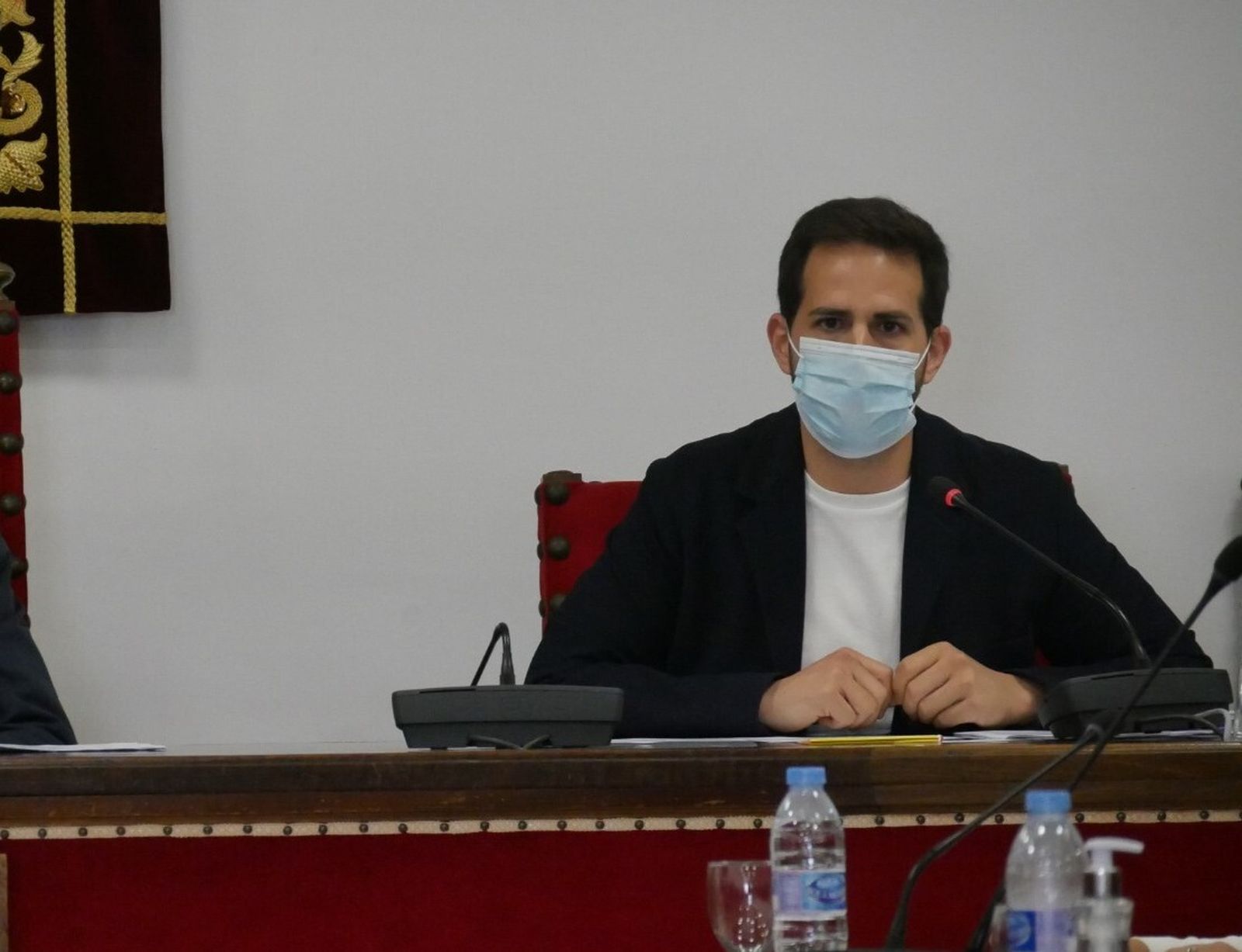 Crespo lamenta que el PSOE de Adra “justifique” la okupación ilegal de viviendas