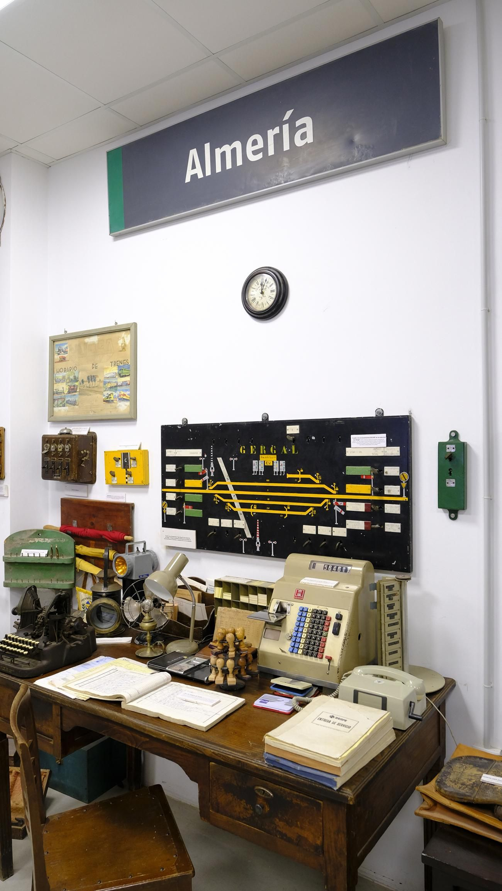 Jornada de puertas abiertas de la Asociación de Amigos del Ferrocarril de Almería (ASAFAL), en imágenes