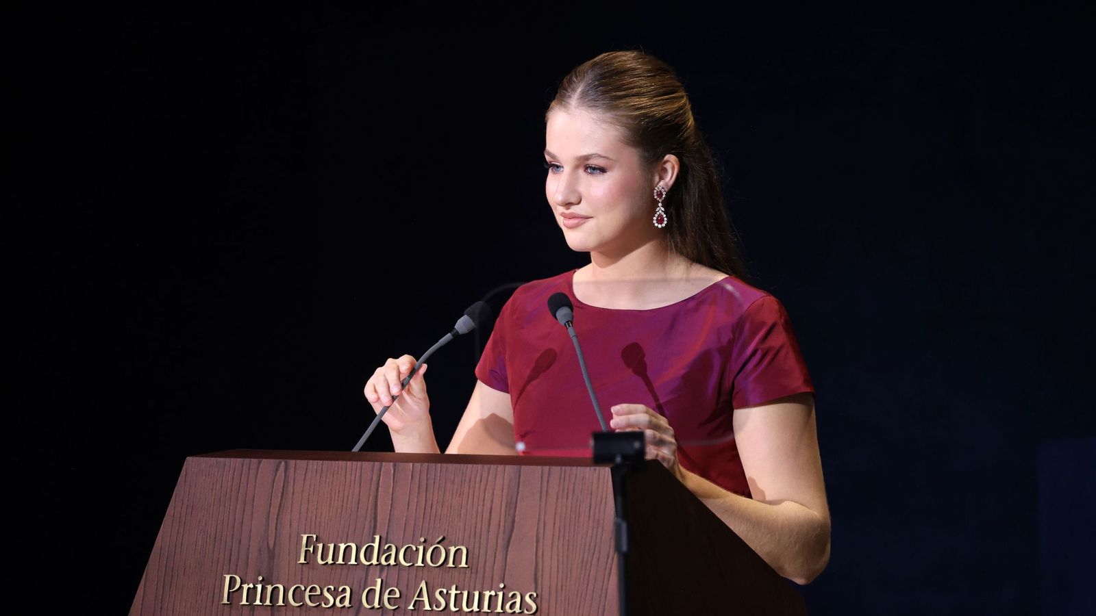 La Princesa Leonor en su discurso durante la gala de los Premios Princesa de Asturias