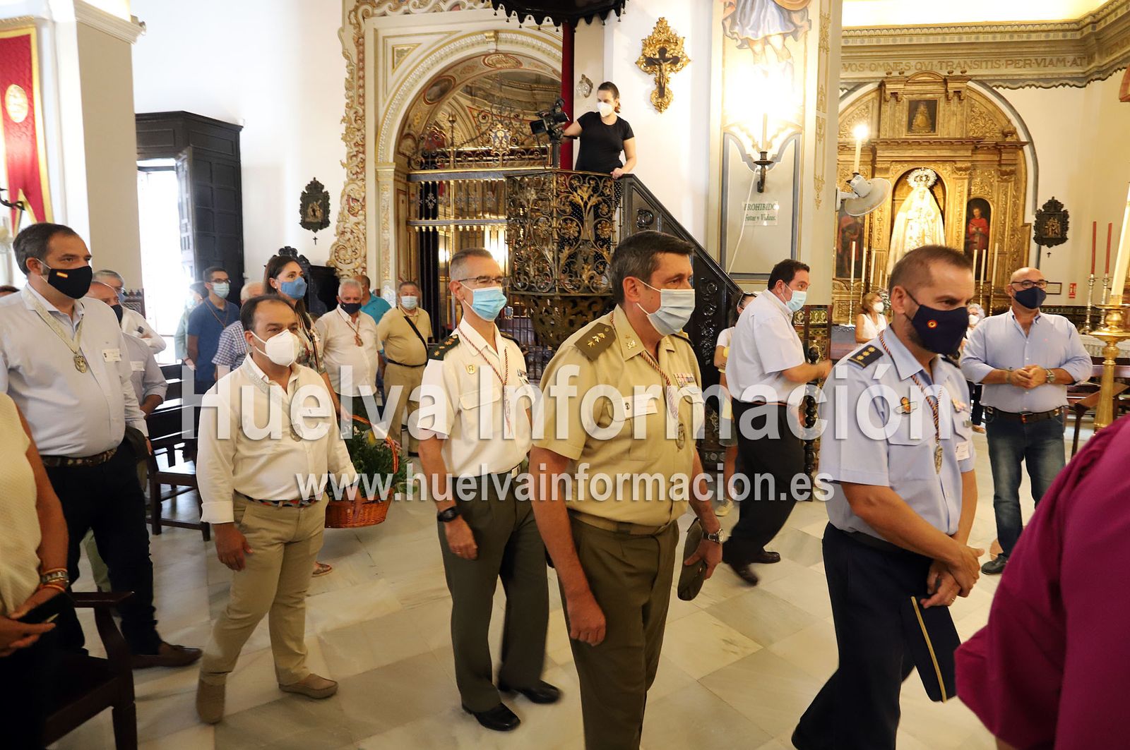 Imágenes de la misa de la Hermandad Castrense ante la Virgen del Rocío
