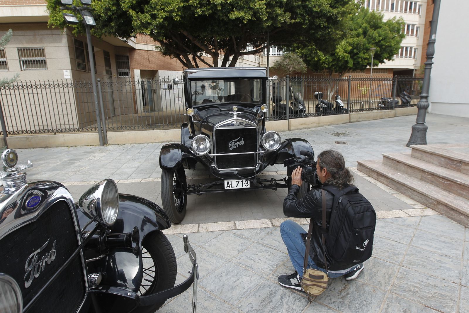 Fotogalería presentación XXX Ruta Vehículos Antiguos. Alcaldía de Almería