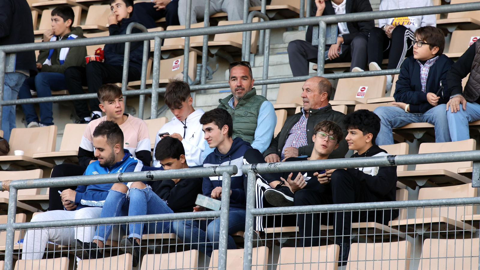 Búscate en el Xerez DFC - Cartagena B en Chapín