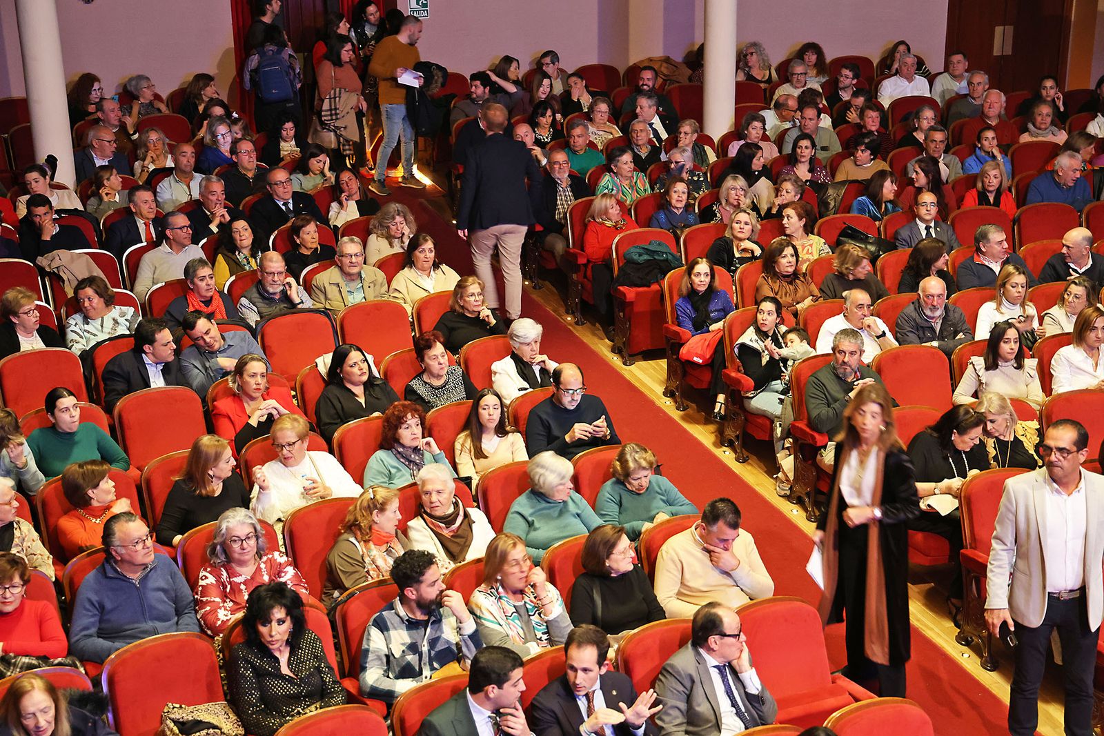 Imágenes del llamador del Acto de entrega del premio de 'El llamador de Huelva' de Canal Sur a La Casa de los Milagros