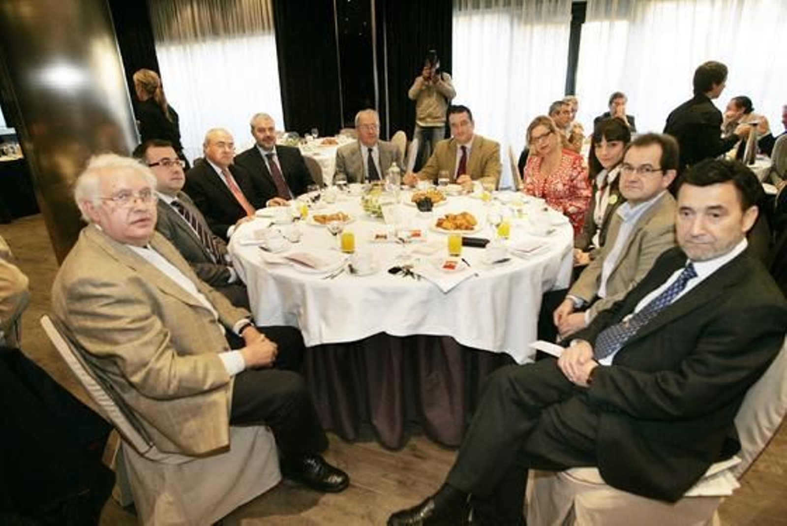 José M. Marinas, Rubén Márquez, Joaquín Criado, José M. Santiago, José C. López, Miguel Á. Medina, Matilde Cabello, Lidia Roca, Luis Raya y Ramiro García.

Foto: José Martínez / O. Barrionuevo