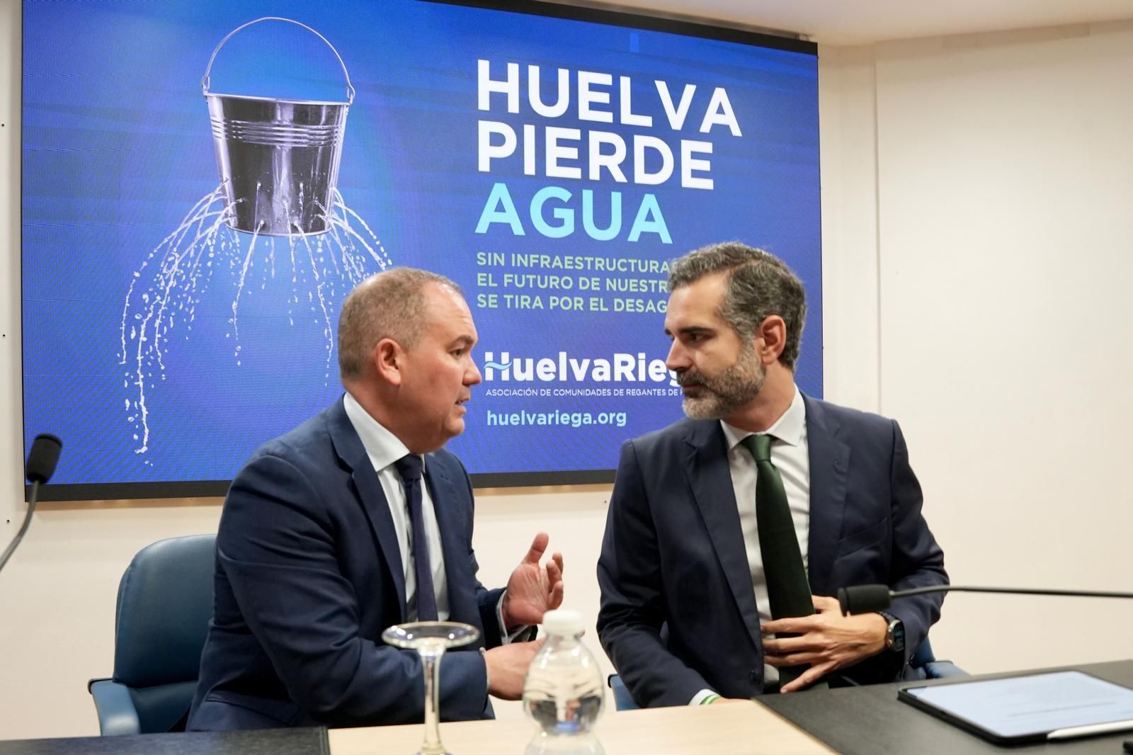 Un momento del desayuno informativo.