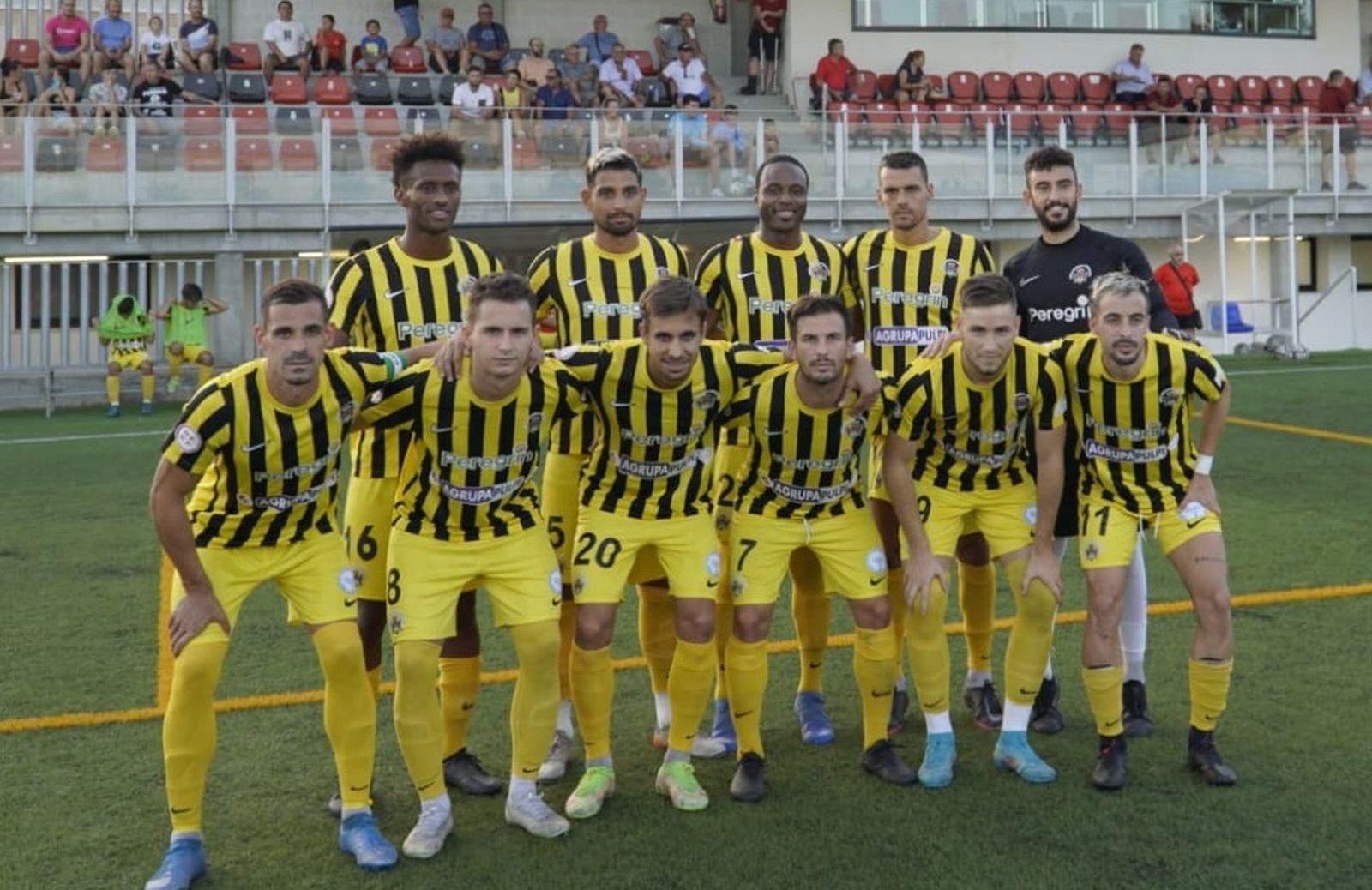 Formación inicial del Pulpileño en un duelo de la pretemporada.