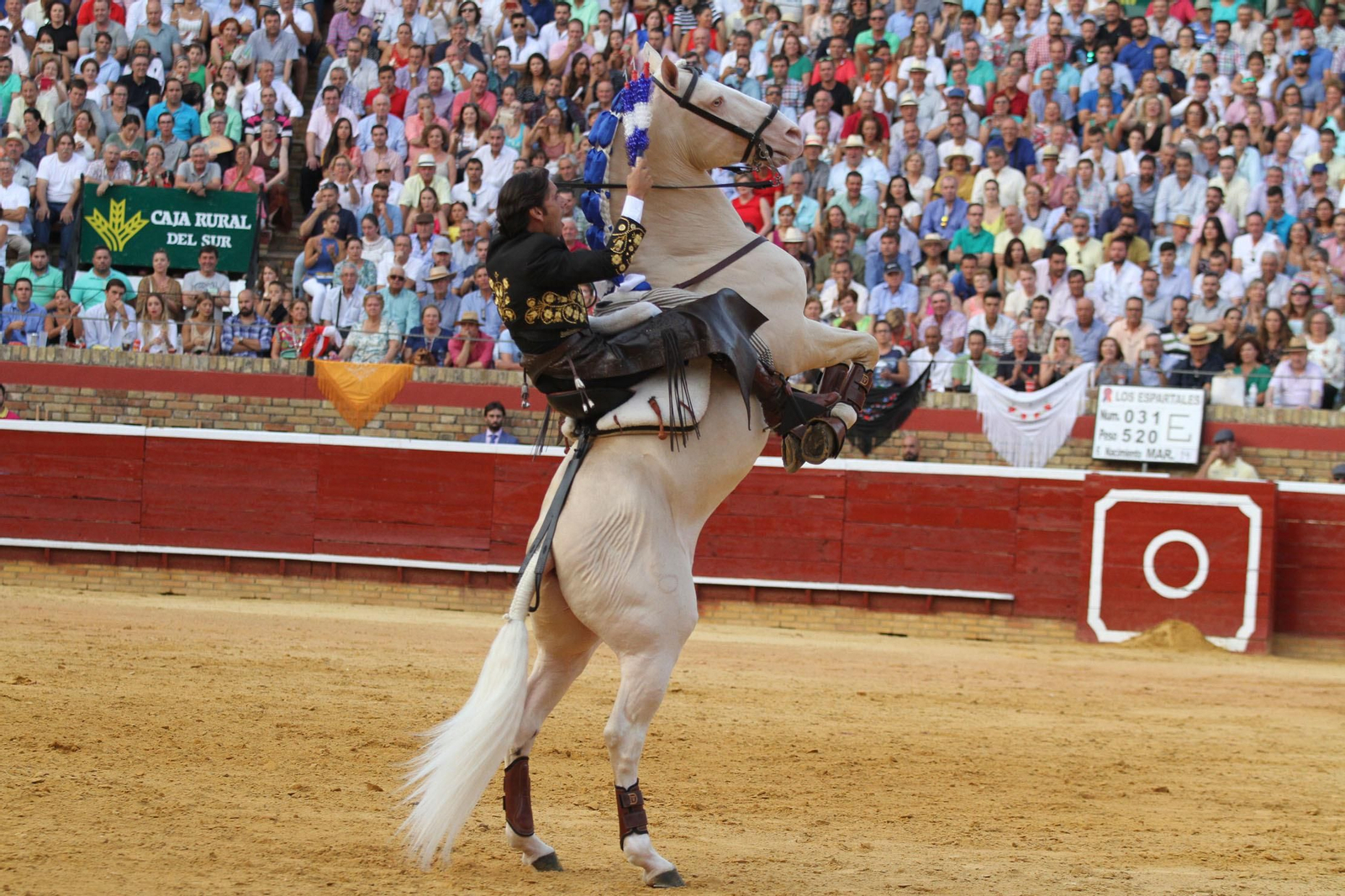 Festejo de Rejones en el coso de La Merced por Colombinas.