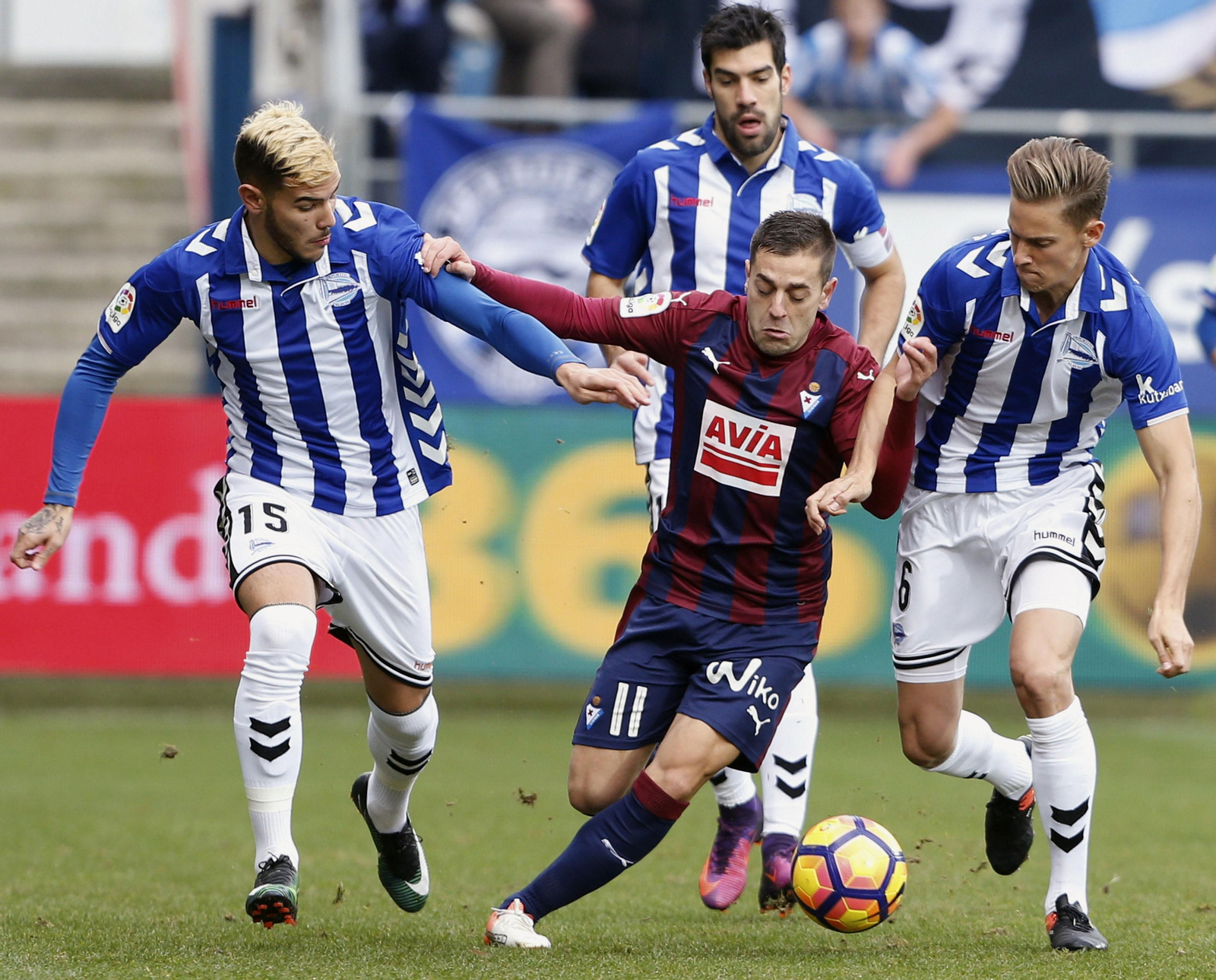 Peña, con la camiseta del Eibar. Peña, con la camiseta del Eibar.