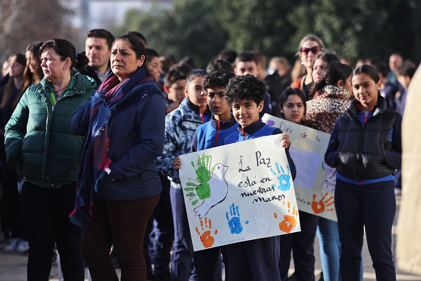 Imágenes del acto del Día a la No Violencia y la Paz del Colegio La Hispanidad
