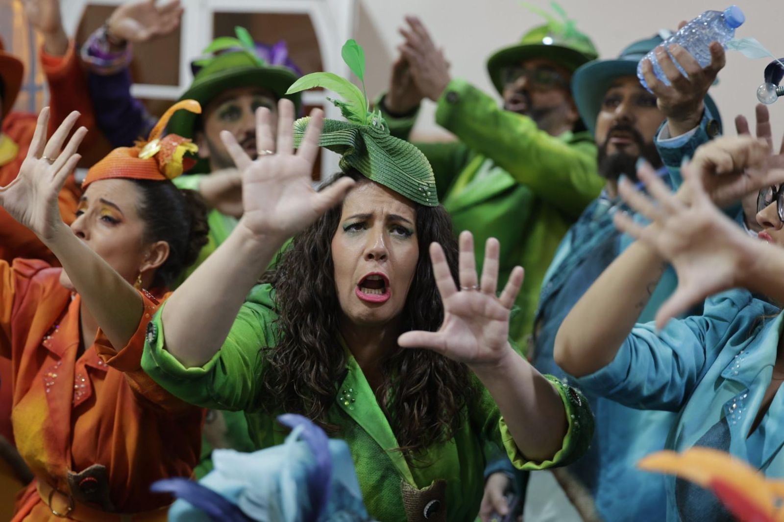 Búscate entre las mejores imágenes de la segunda sesión de cuartos de final del COAC 2026