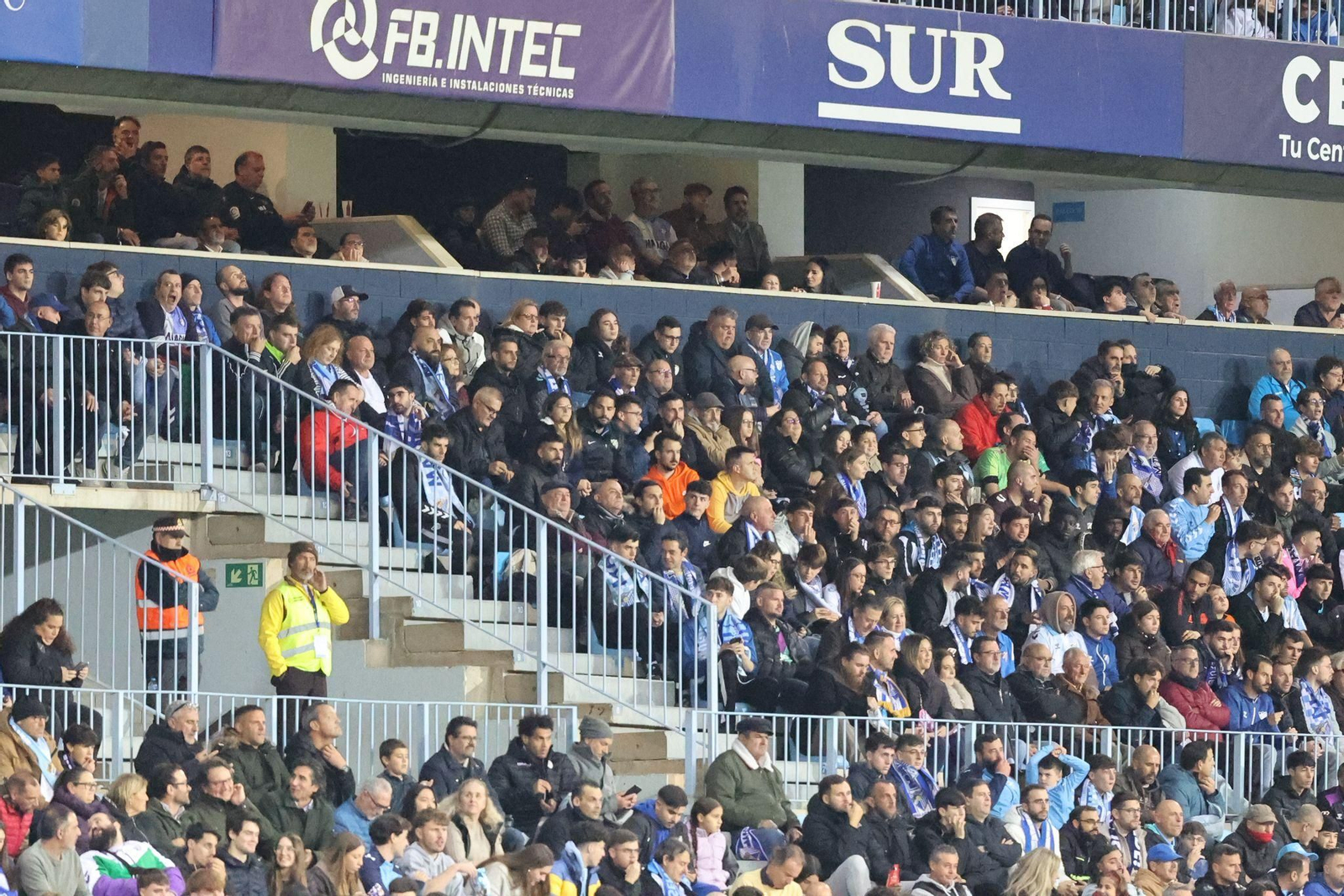 Búscate en las gradas de La Rosaleda en el Málaga CF-Zaragoza