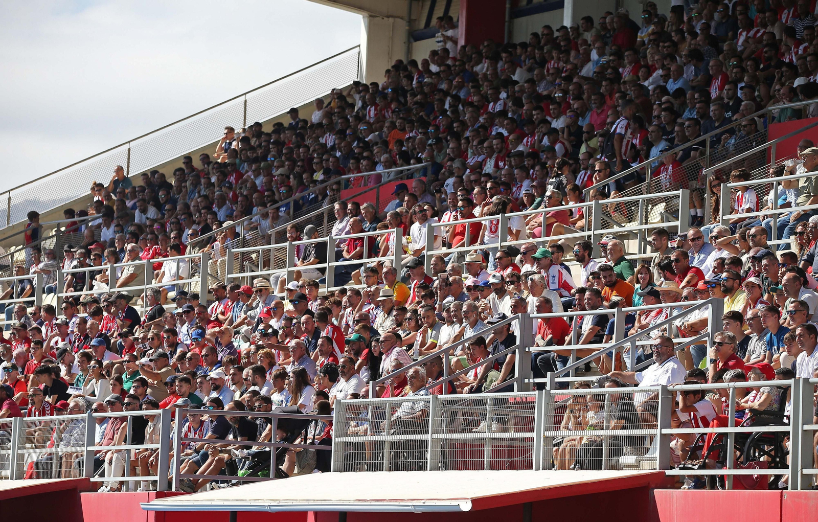 Búscate en el Nuevo Mirador durante el Algeciras - Sanluqueño