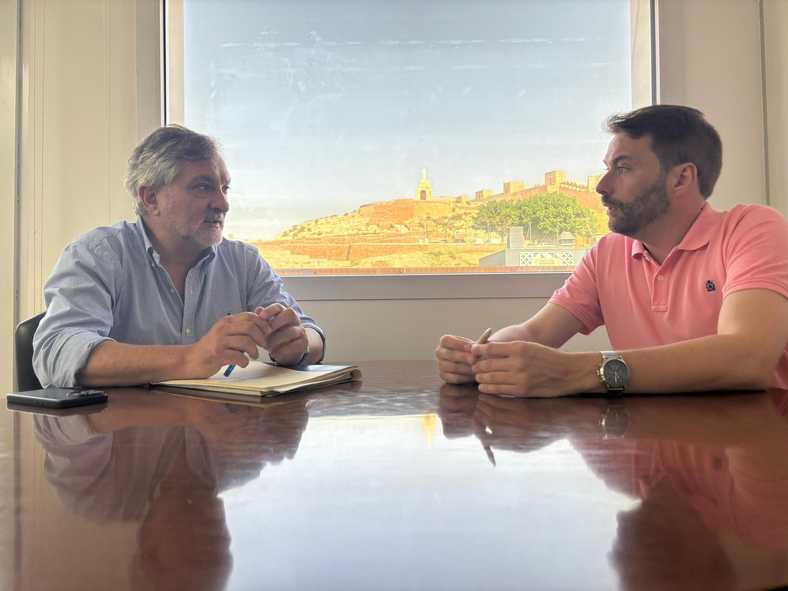 Reunión del delegado de la Junta con el vicepresidente de Diputación.