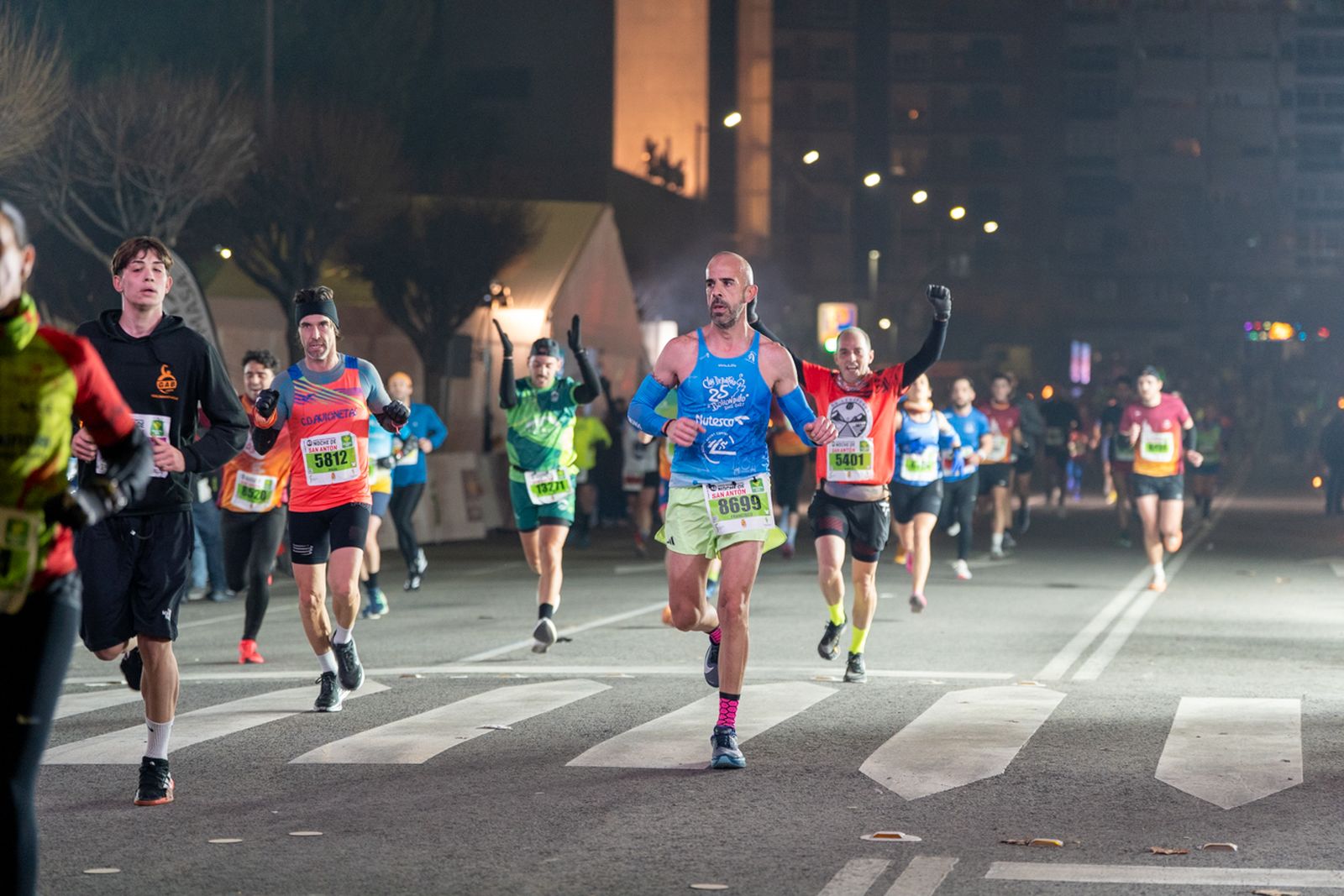 En imágenes: búscate en tu llegada a meta de la Carrera de San Antón 2026 (7)