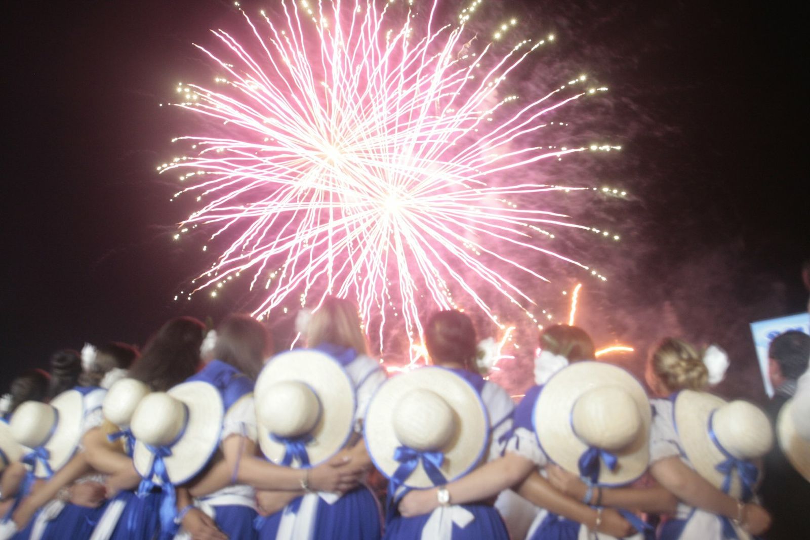 Fuegos artificiales para poner el punto final a la Feria del Carmen y de la Sal , en 2018.