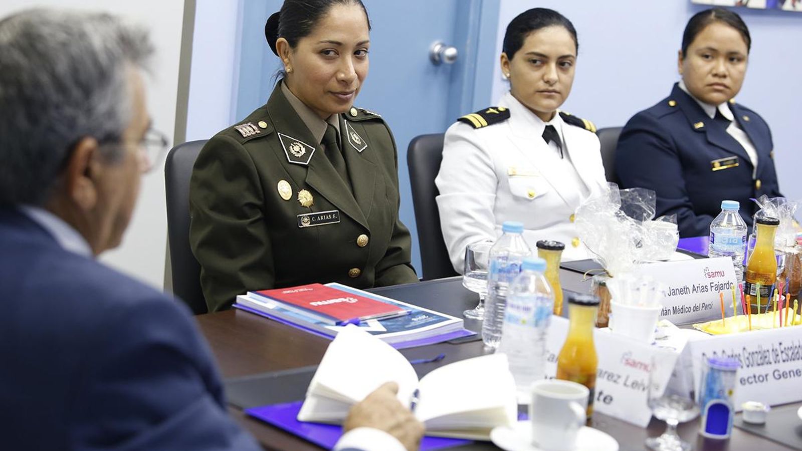 Las tres militares que se formarán en SAMU.