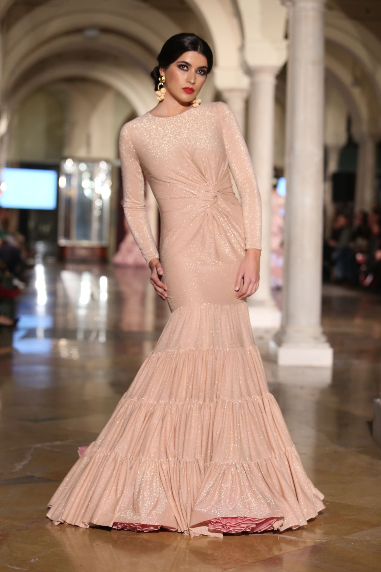 Diseño en rosa firmado por Rafael Leveque.