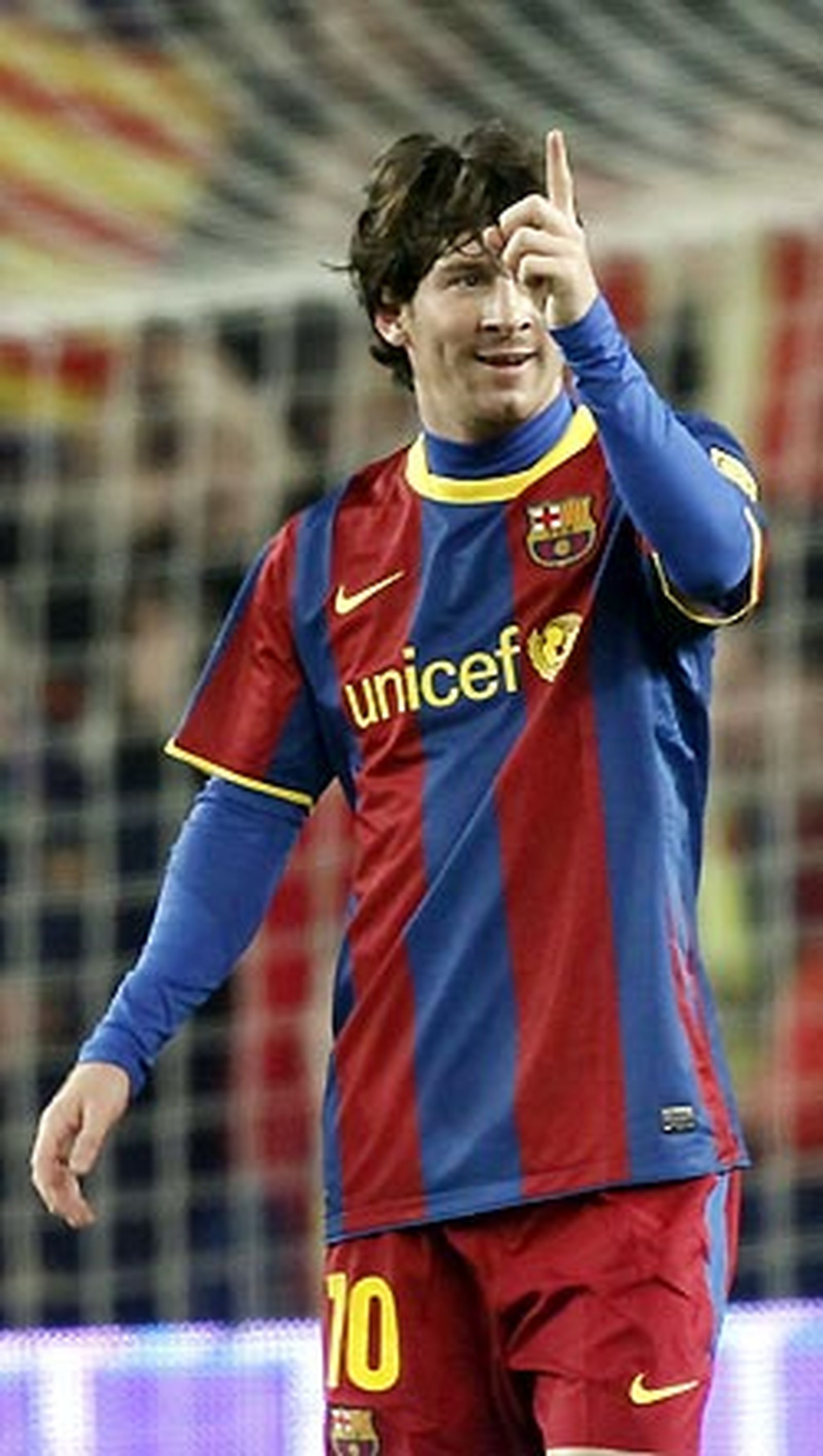 Triplete de Messi en un triunfo histórico (3-0)