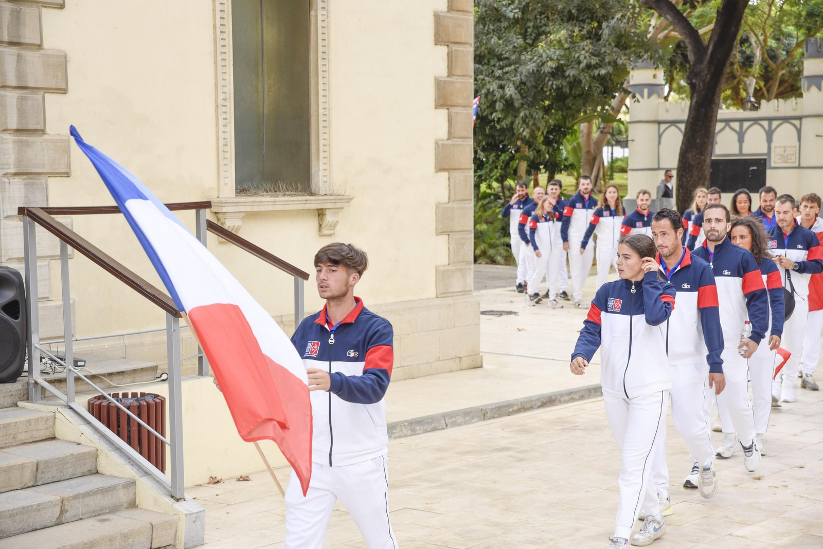 Las fotos del desfile de banderas de las selecciones participantes en el FIP Euro Pádel Cup de La Línea