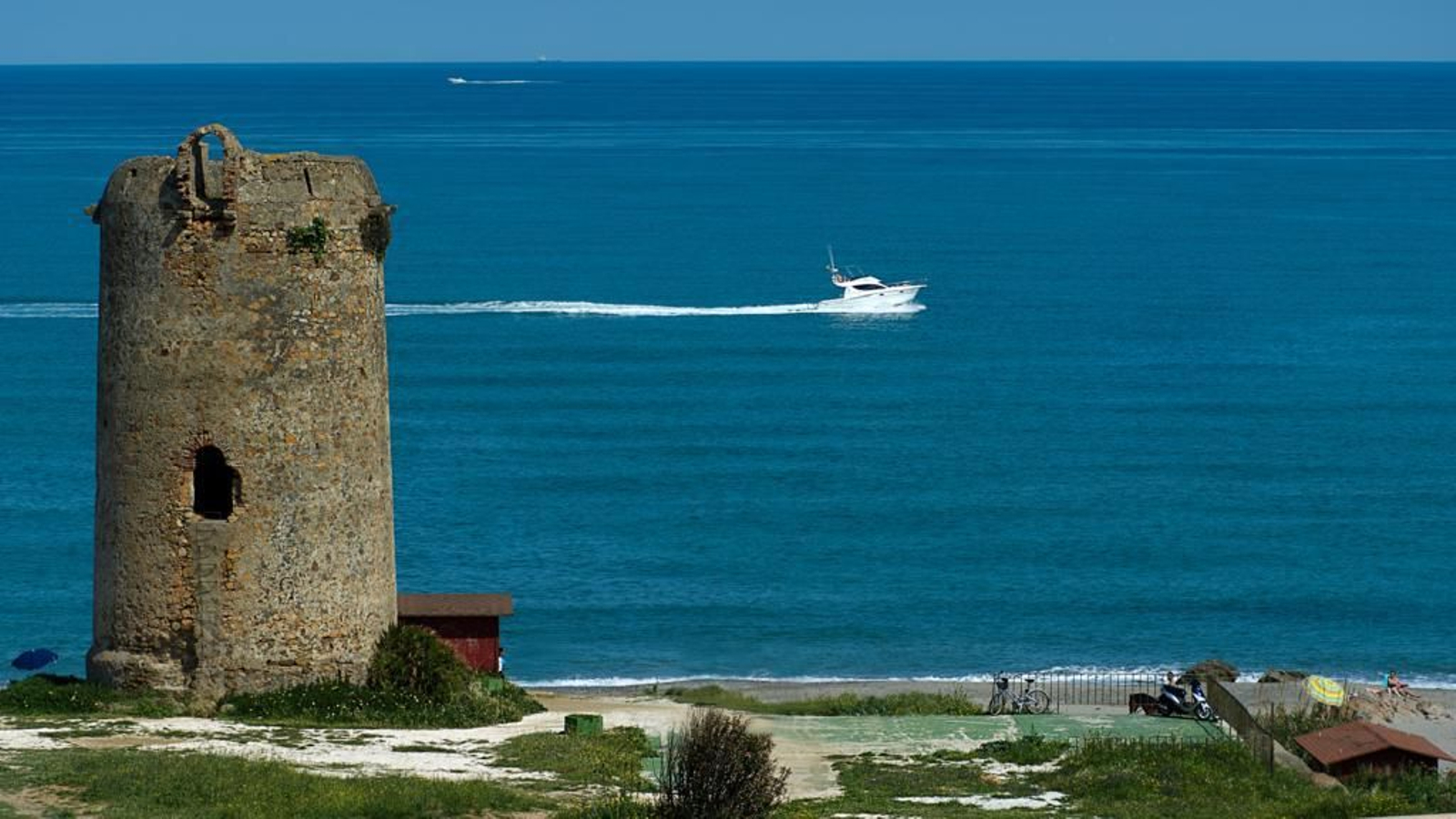 La Torre Guadalmesí de Tarifa, una de las torres almenara de la comarca