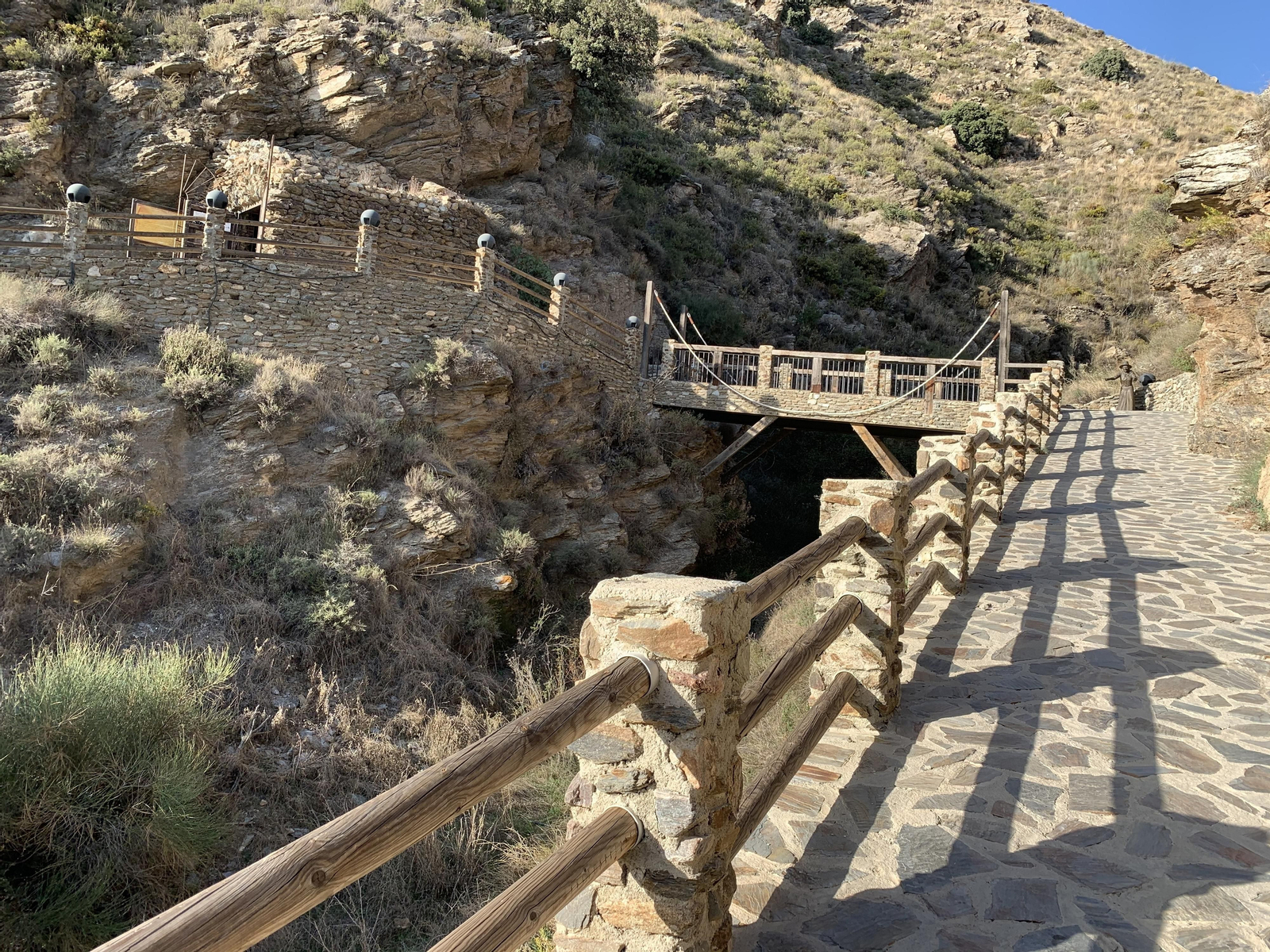 Soportújar la localidad embrujada de Granada