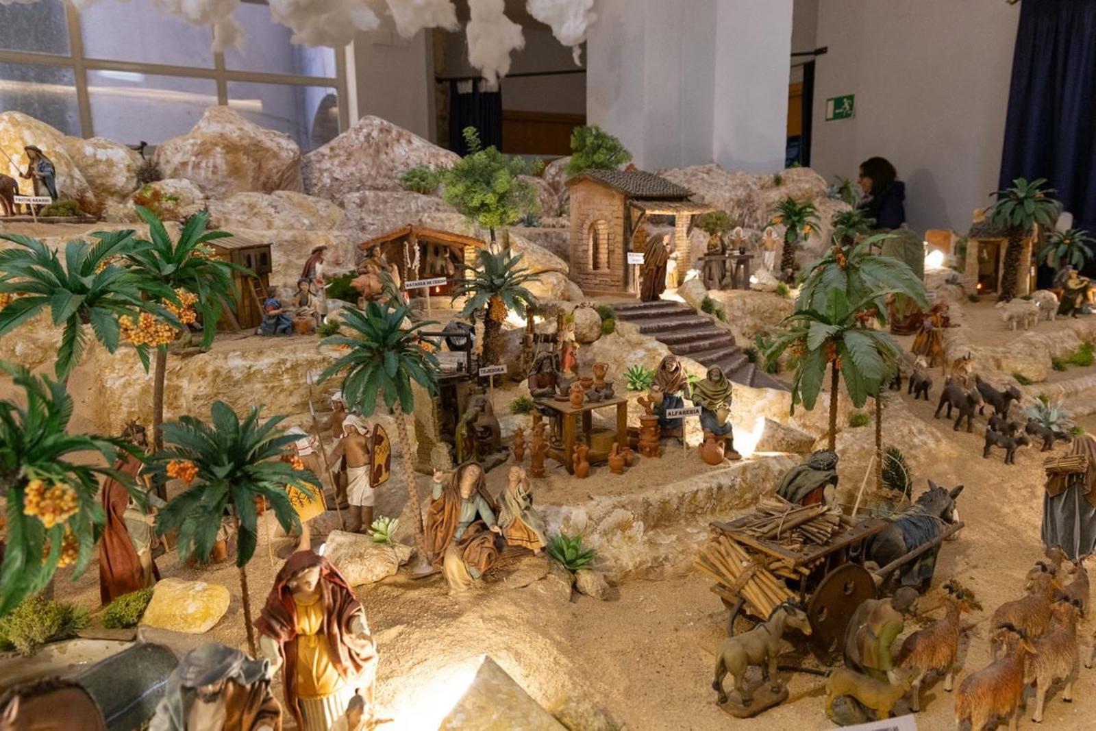 En imágenes: así es el Belén Bíblico con más de un millar de piezas artesanas de los abuelos María y Rafael