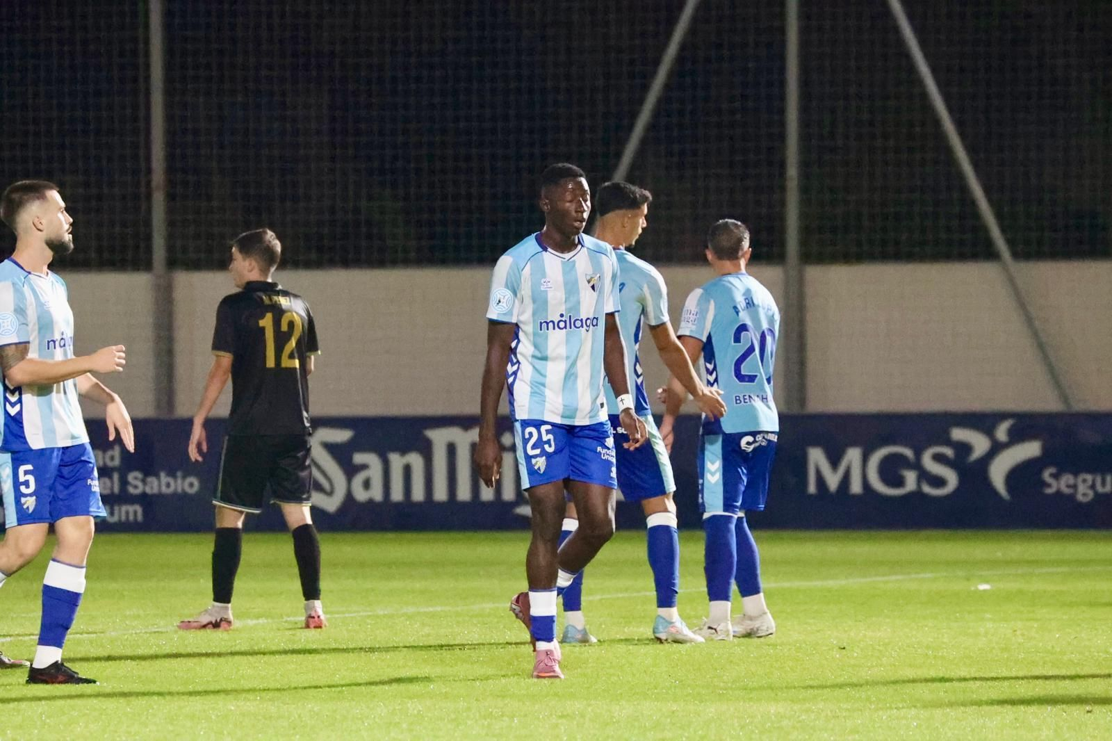 Atlético Malagueño - La Unión: Derrota en el duelo del morbo y del debut de Bravo