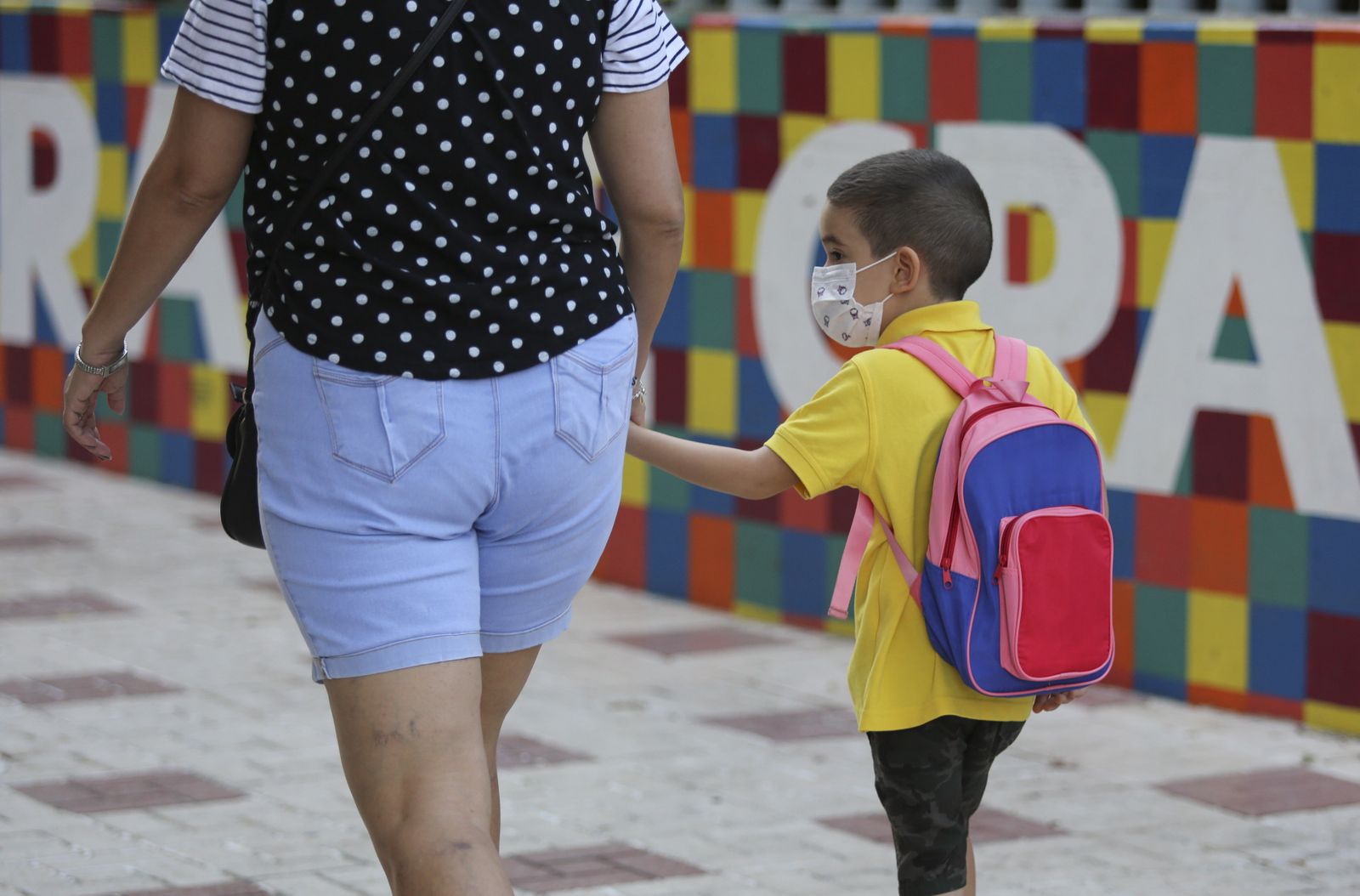 Vuelta al cole en Málaga: Fotos de un día de nervios y mascarillas
