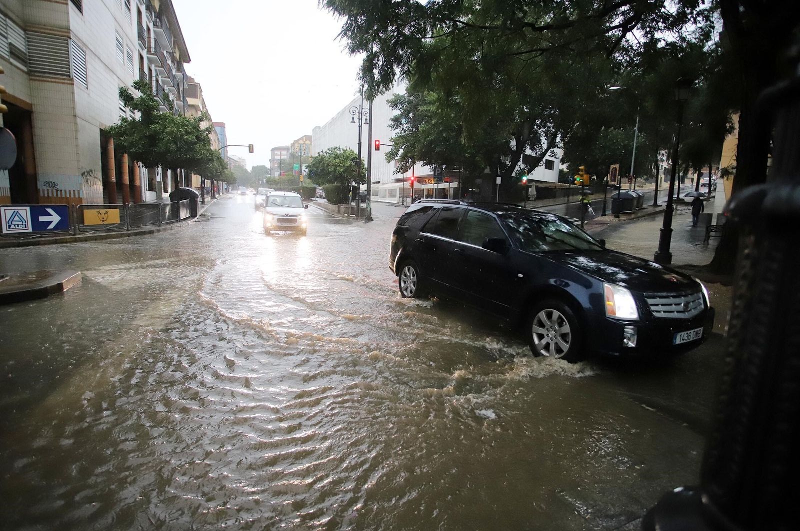Lluvias este último jueves en Huelva capital por la borrasca 'Aline'.