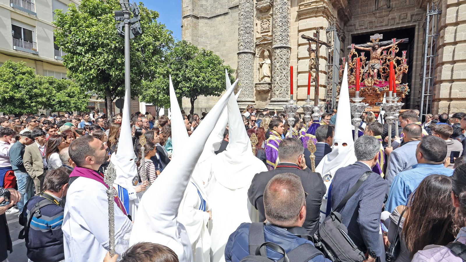Imágenes de la Hermandad de La Sed en el Lunes Santo de Jerez 2025