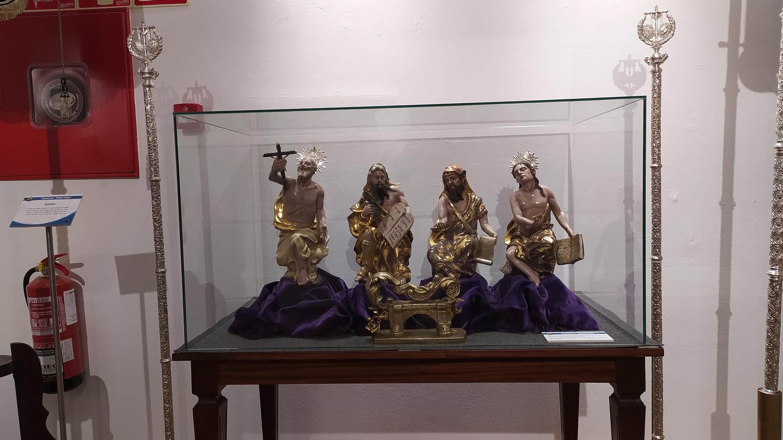 Así es la exposición Stabat Mater del 275 aniversario de la Soledad de San Fernando