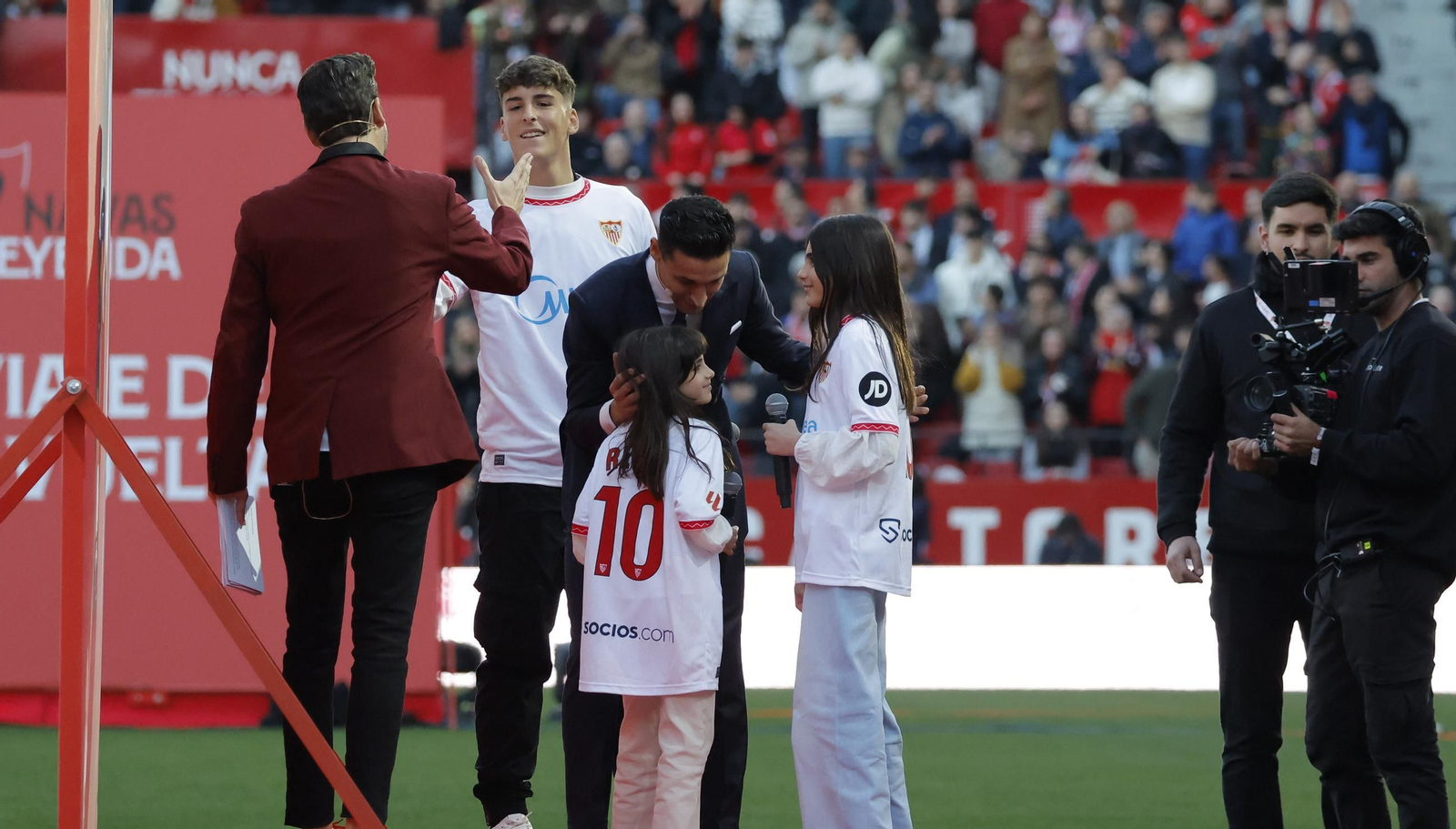 Las imágenes del homenaje a Jesús Navas