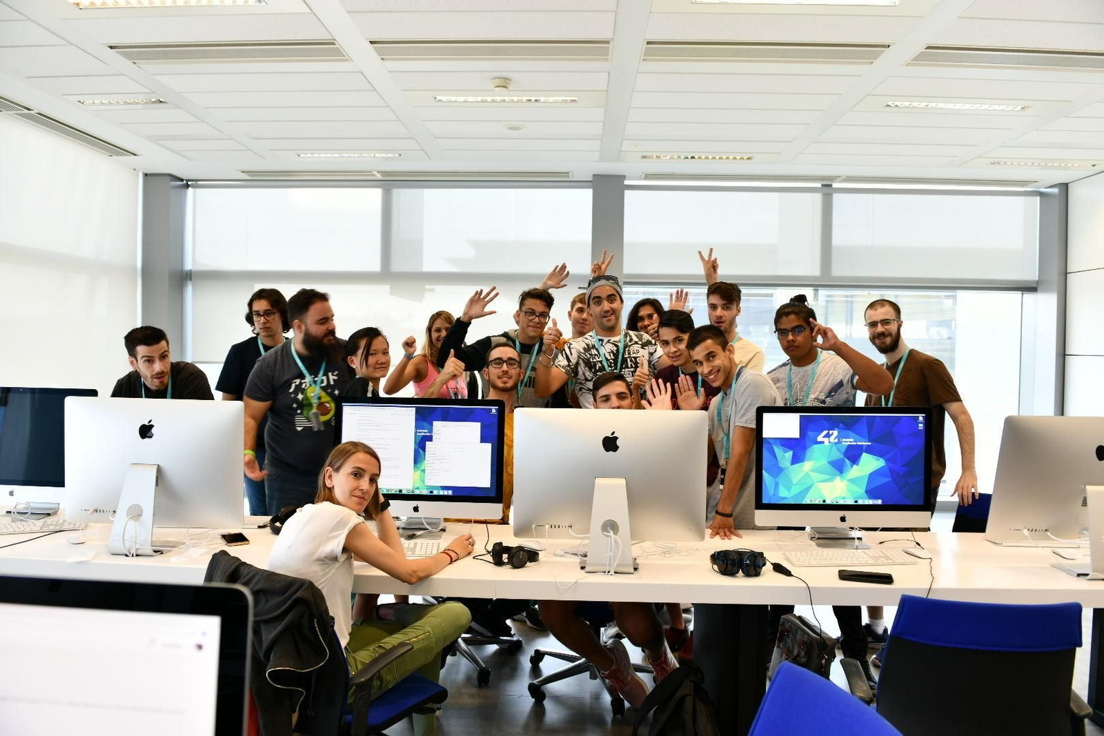 Foto de familia de algunos de los candidatos de #42Madrid.