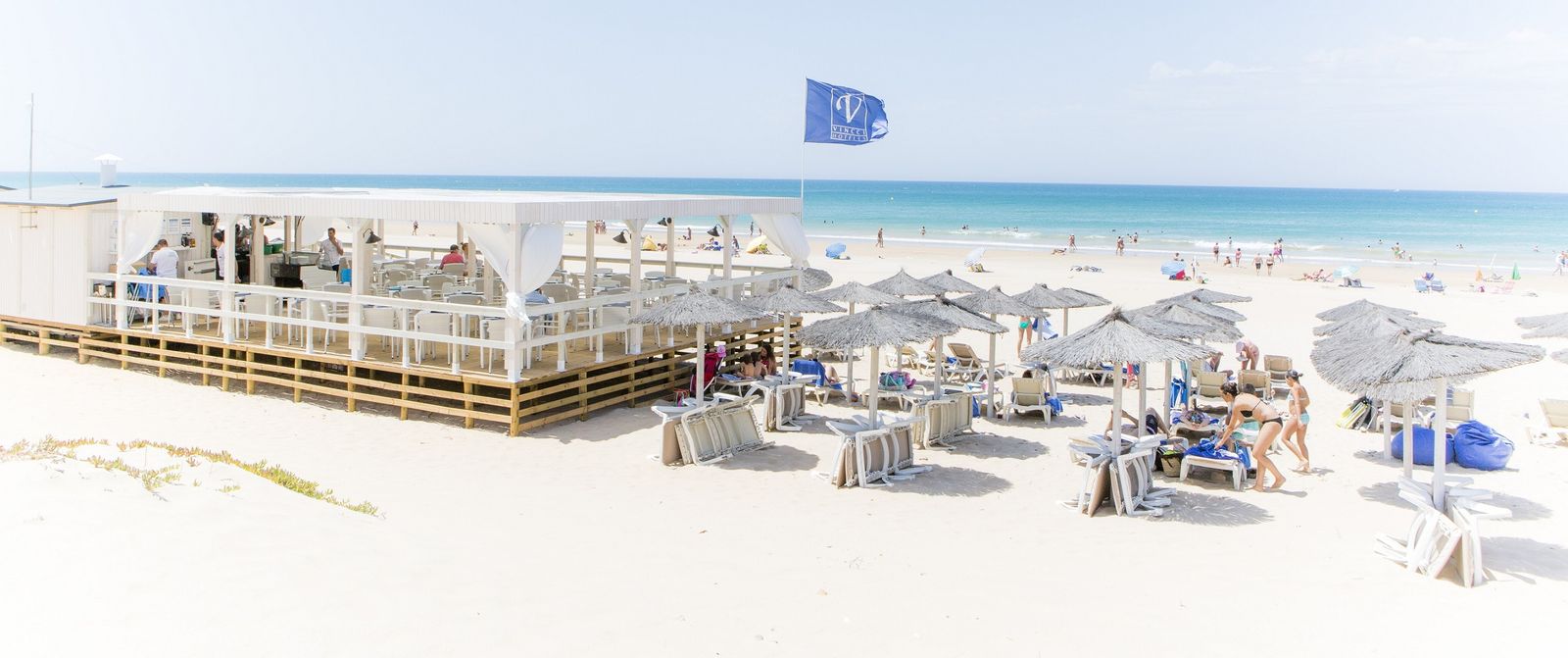 El chiringuito del Vincci Costa Golf 4*, en la playa La Barrosa.