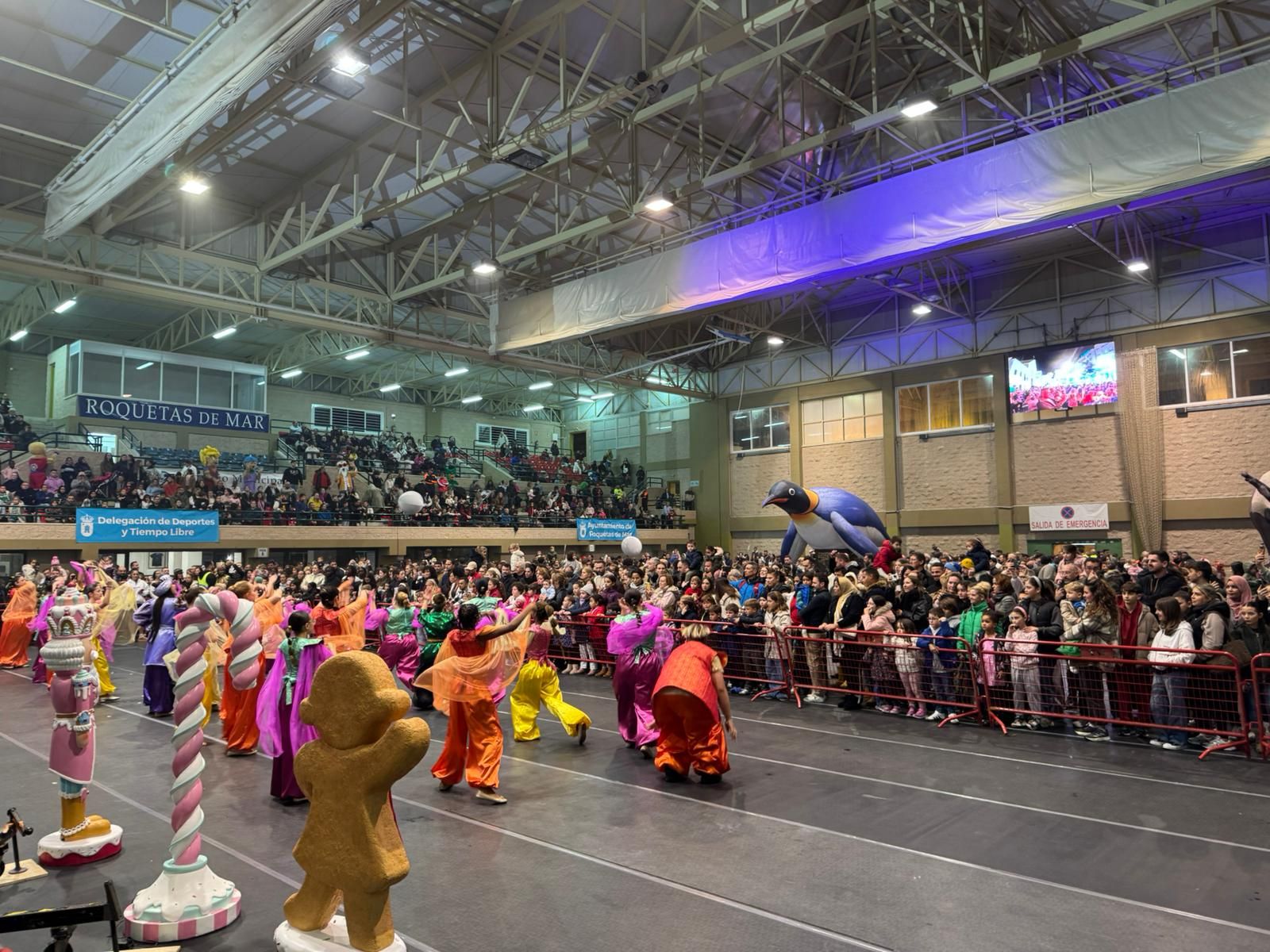 El éxito de la llegada de los Reyes Magos a Roquetas de Mar, en imágenes