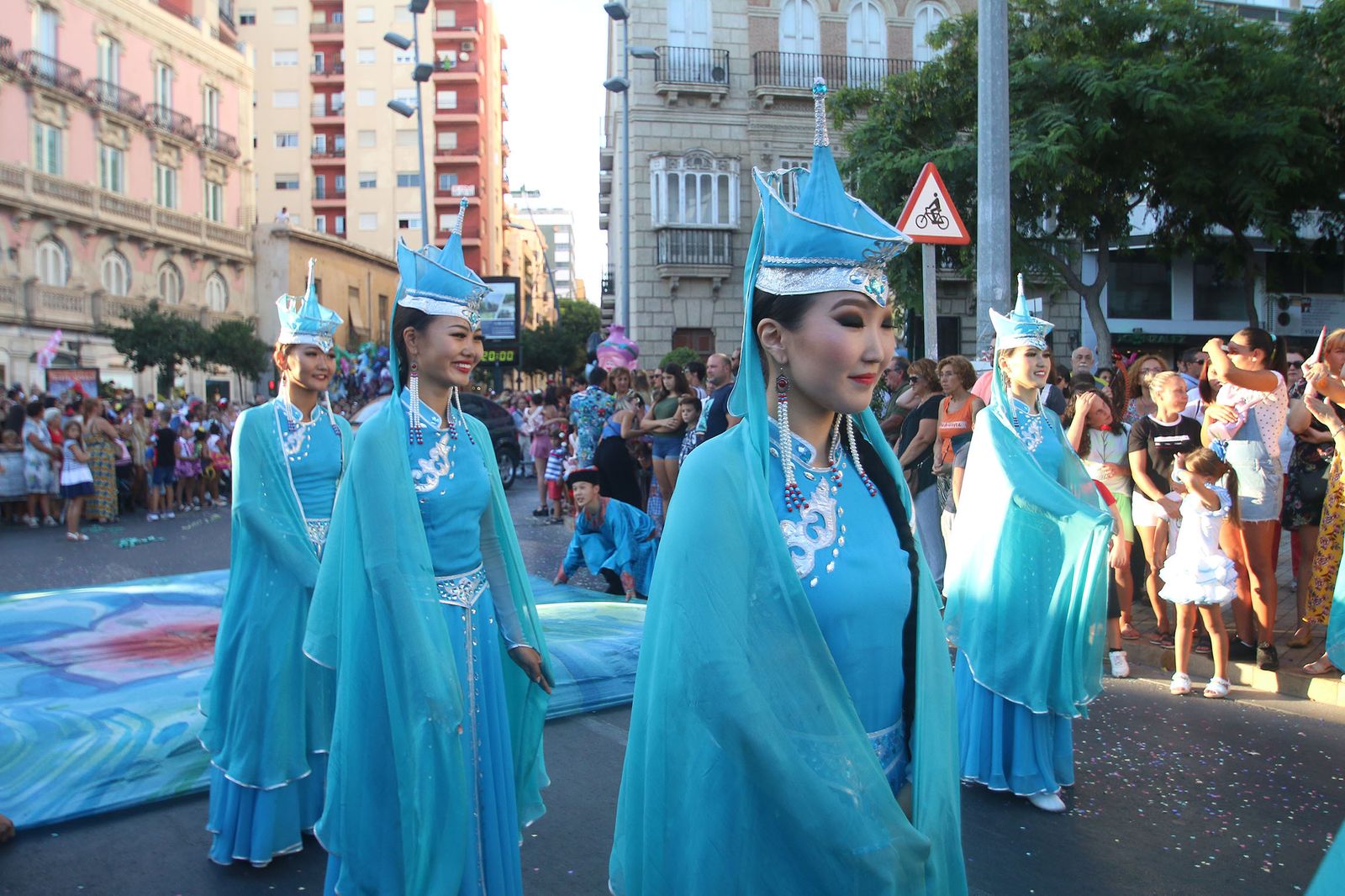 Fotogalería de la Batalla de Flores. Feria de Almería 2019