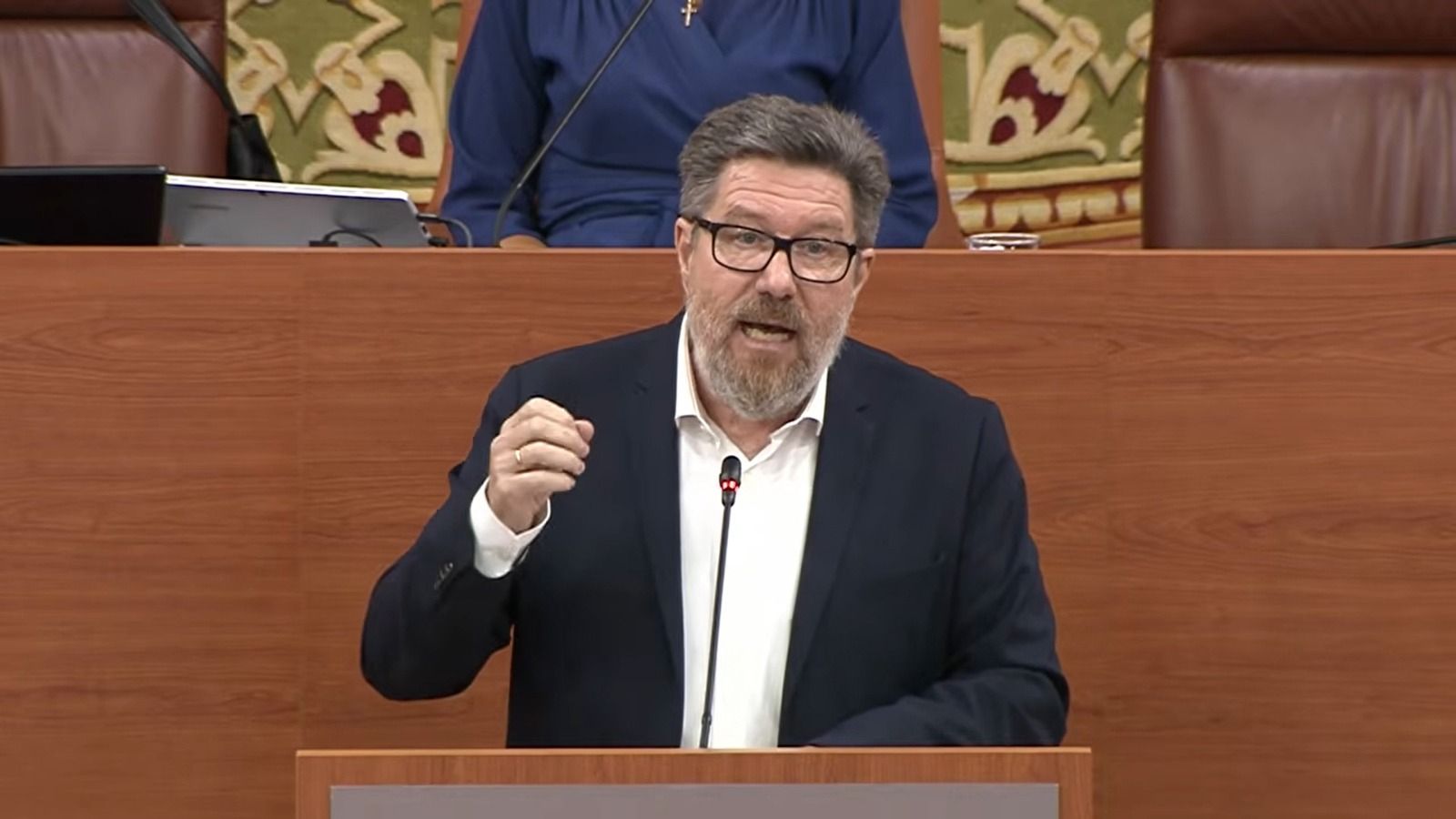 Rodrigo Sánchez Haro speaks in the Andalusian Parliament.