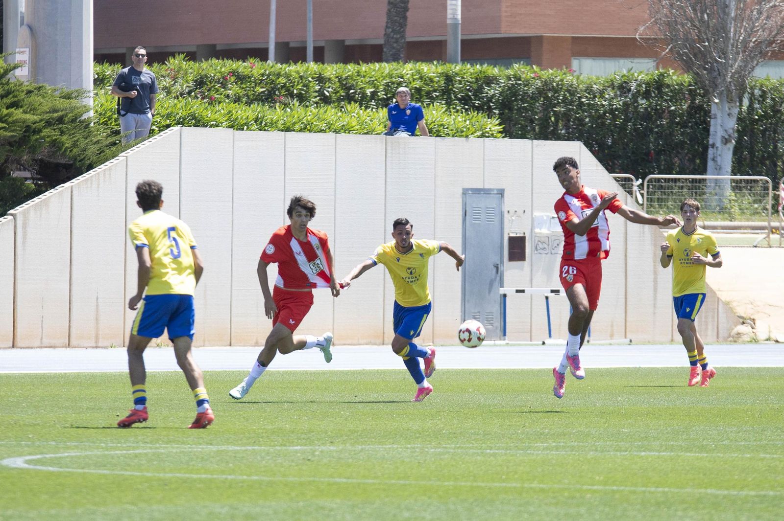 Partido de Segunda RFEF entre el Almería B y el Cádiz Mirandilla
