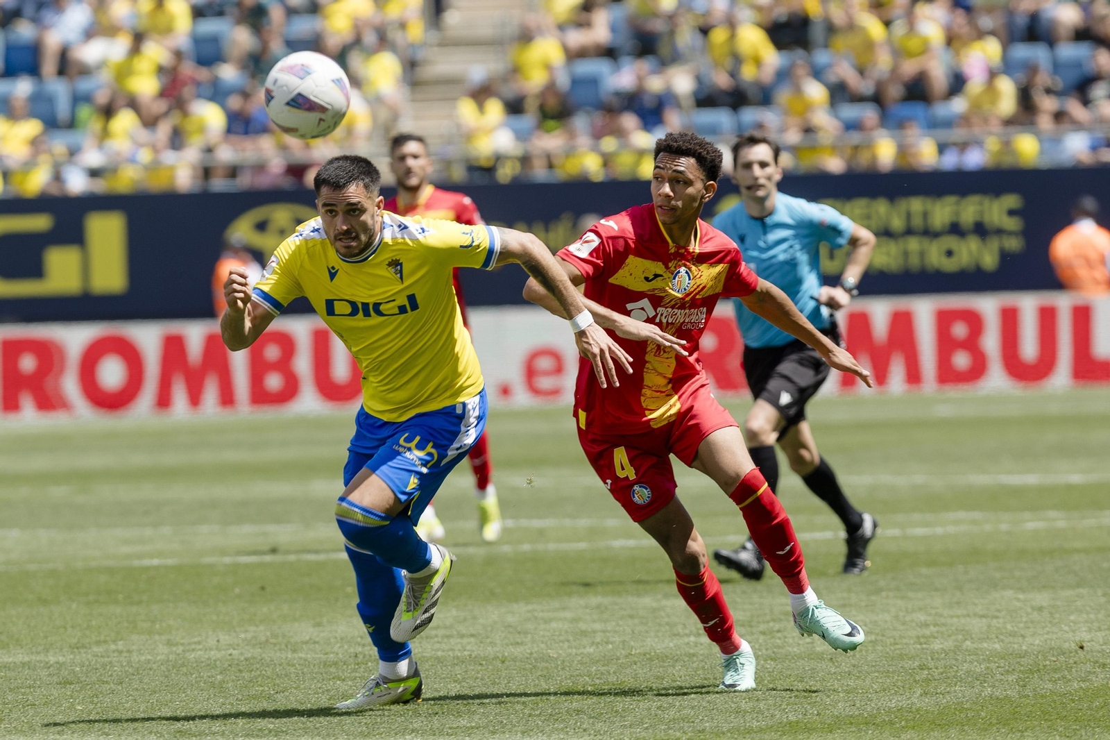 Las imágenes del partido entre el Cádiz C.F y el Getafe